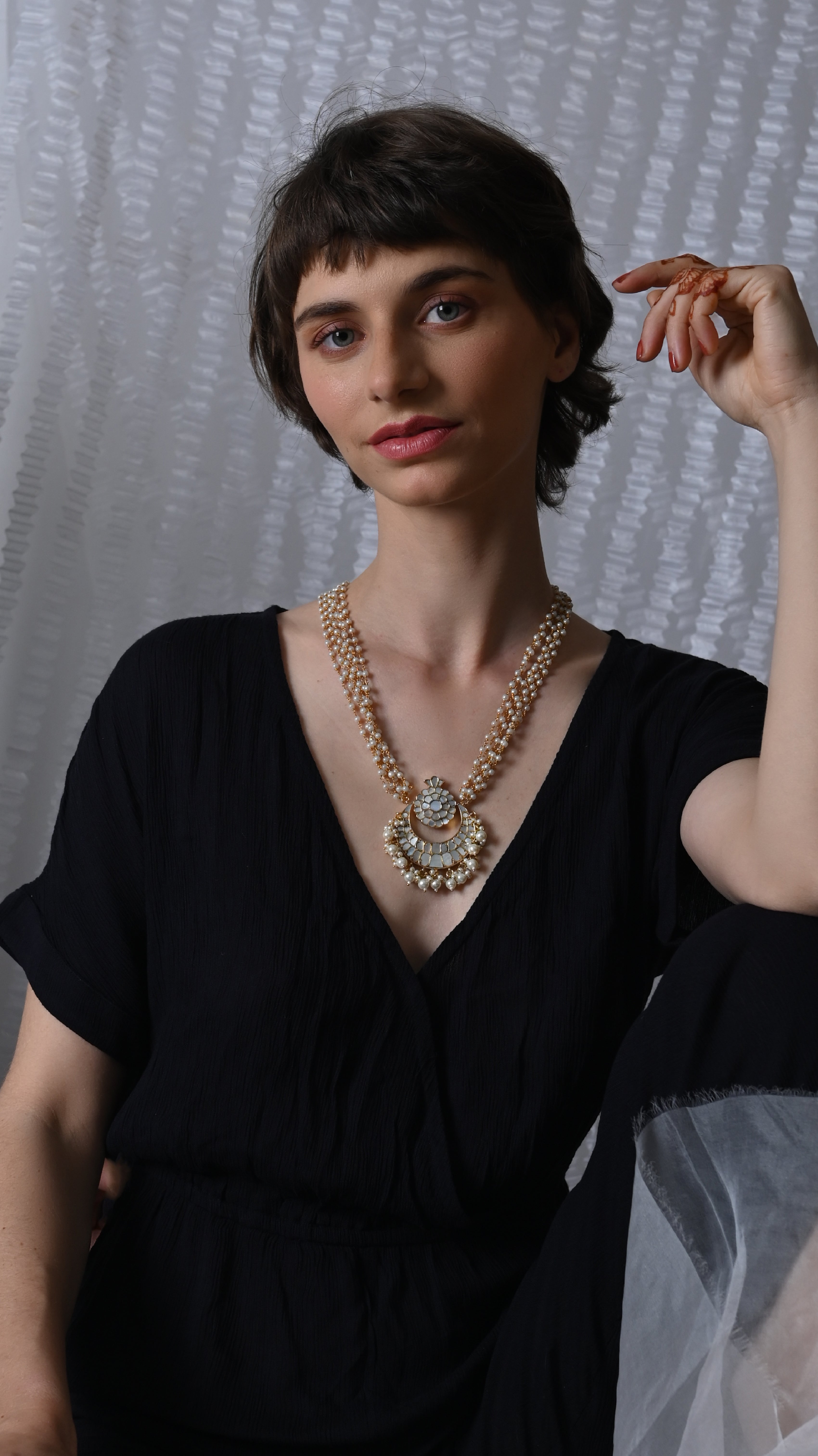 SJN1088- White Colour Gold Plated Mother of Pearl Pendant