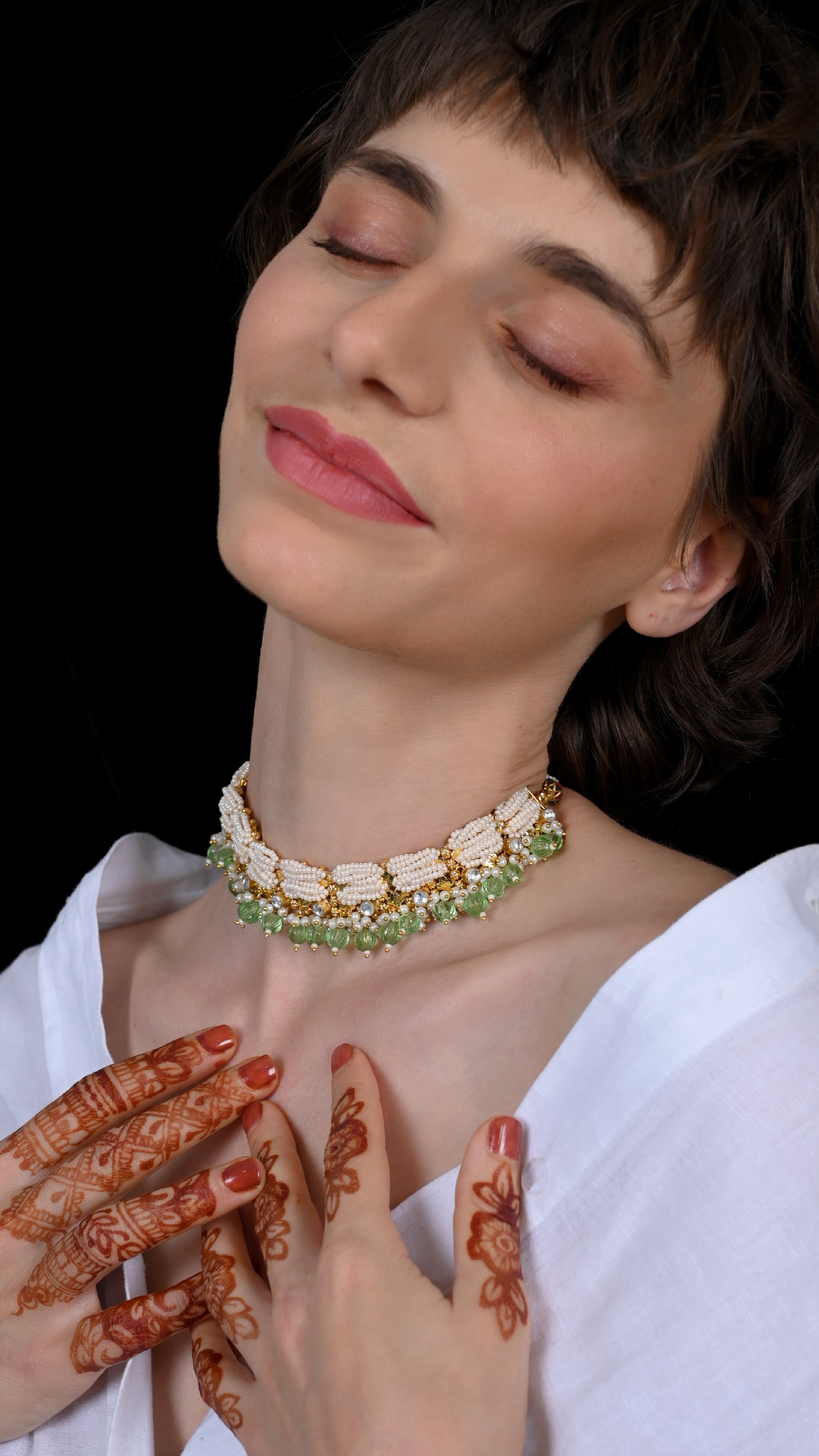SJN1033- White Colour Gold Plated Jadau Kundan Choker