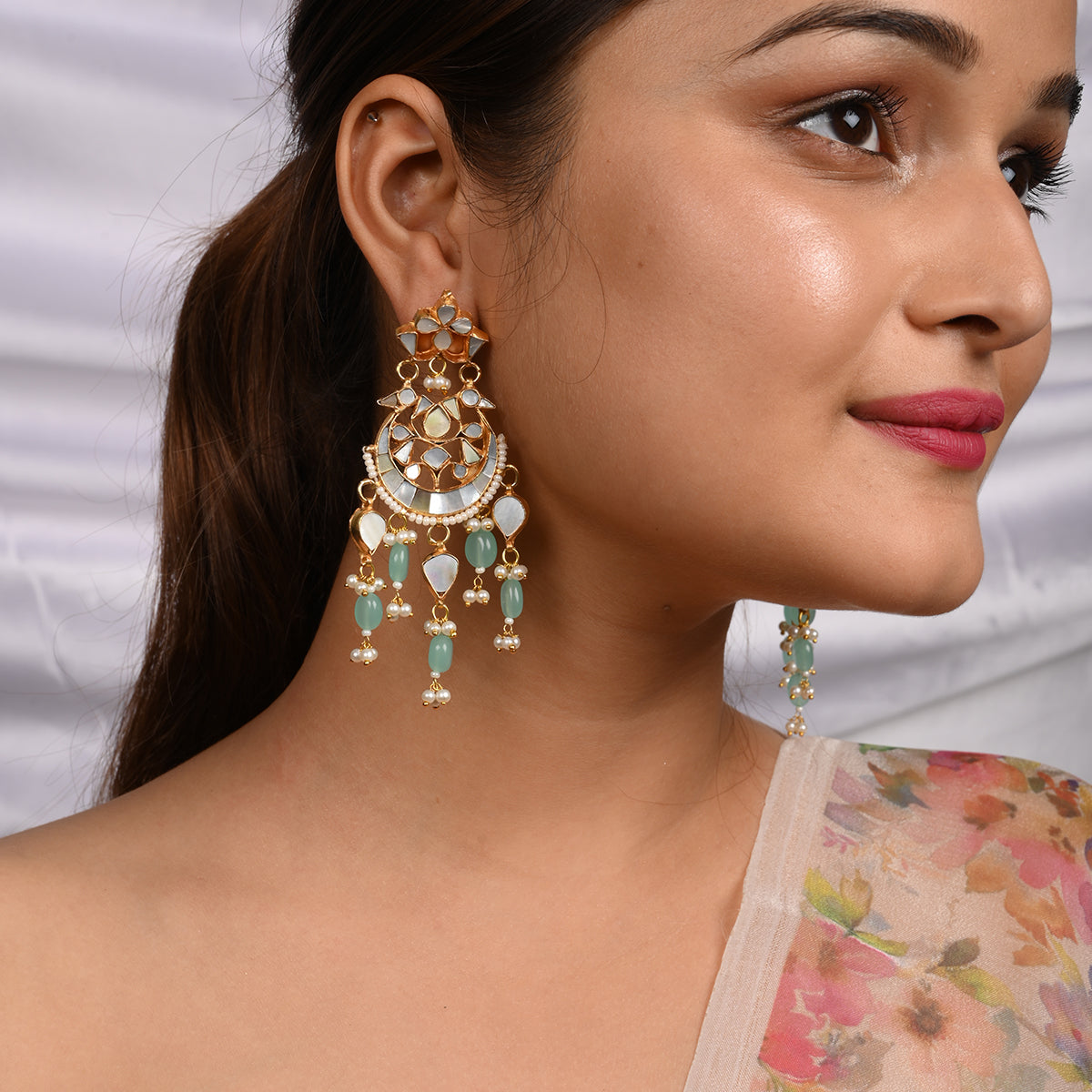 SJE1084- White Colour Gold Plated Mother of Pearl Chandbali Earrings