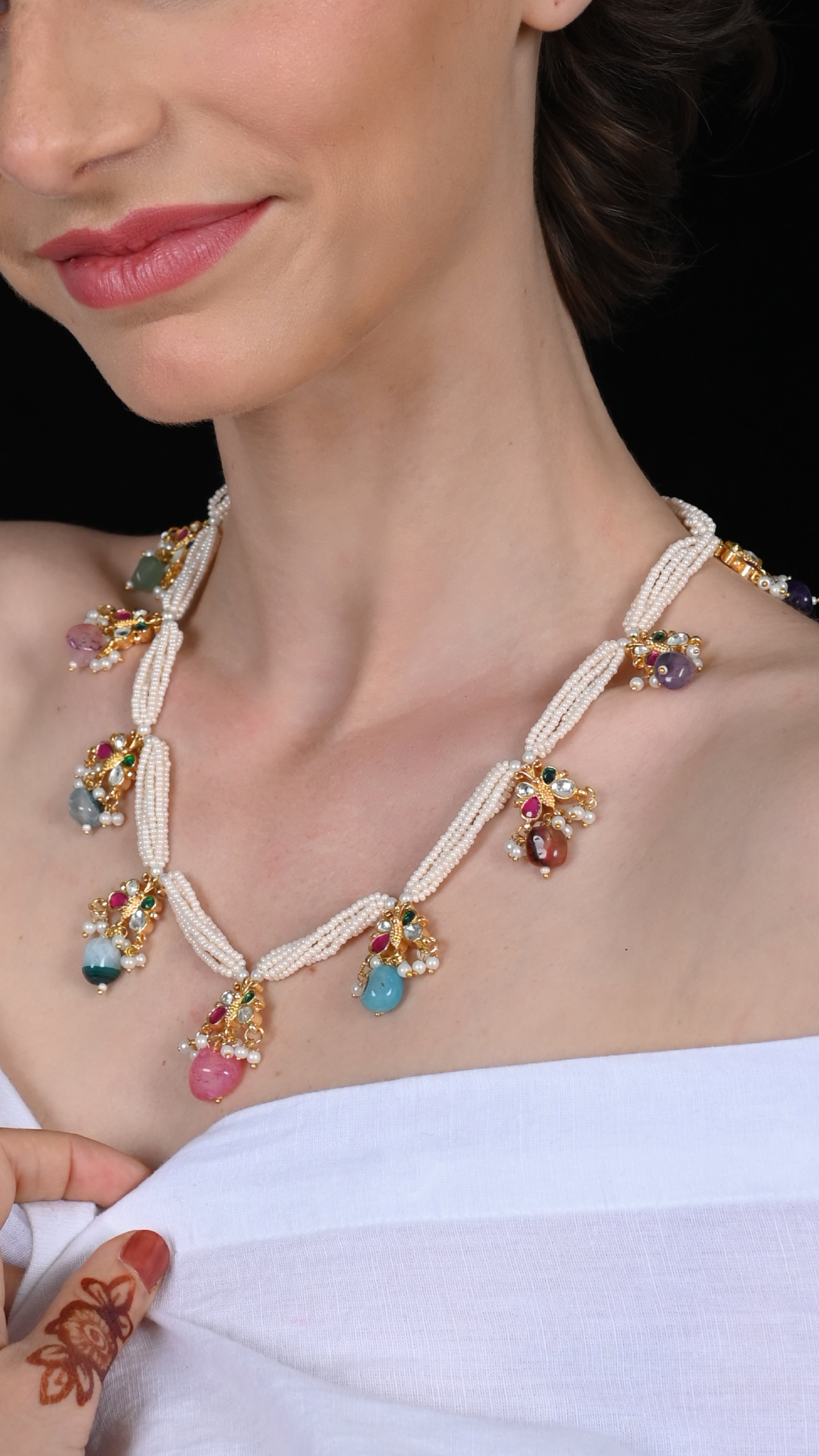 SJN1082- White Colour Gold Plated Jadau Kundan Pendant with Earrings