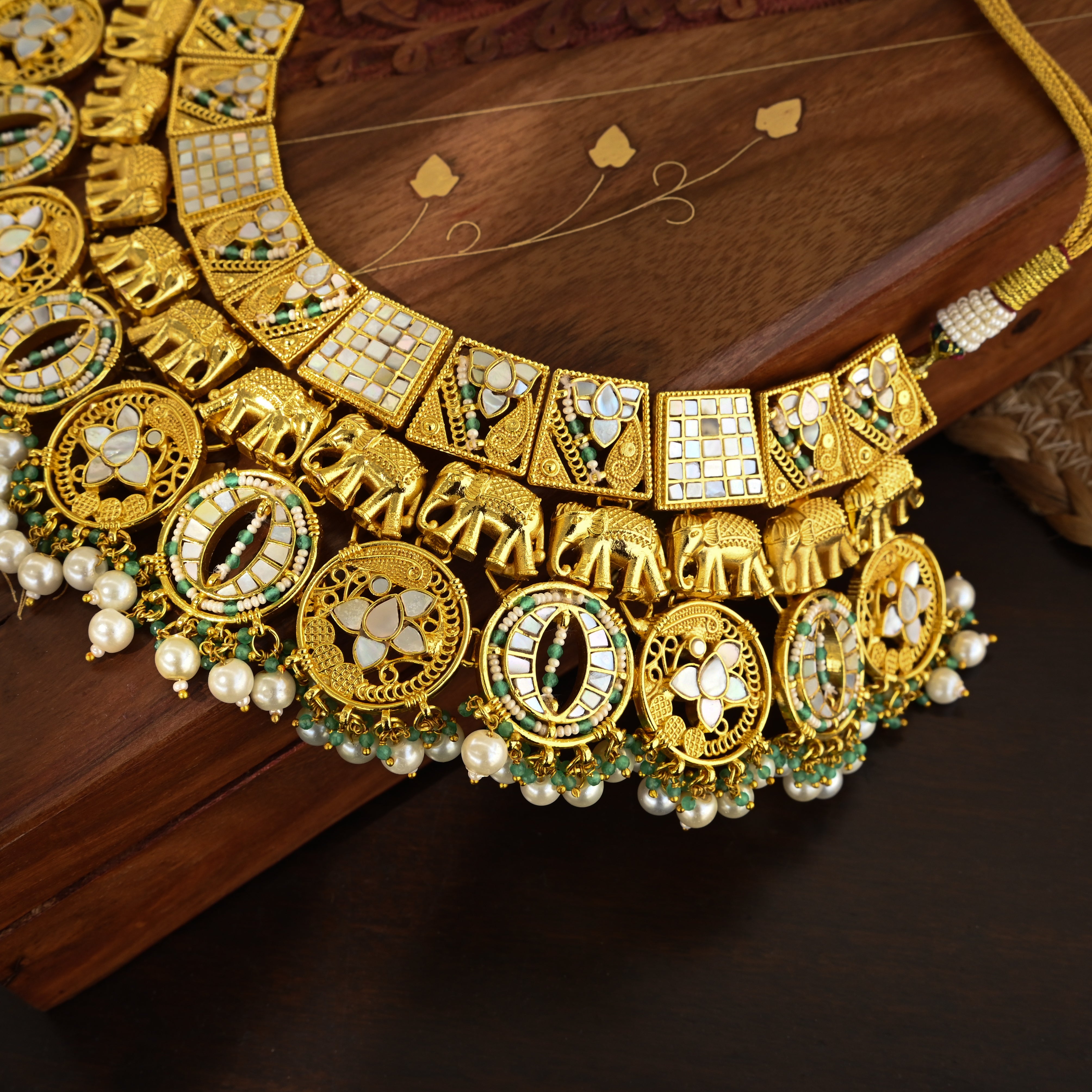 SJN1039- Green and White Colour Gold Plated Mother of Pearl Necklace with Earrings