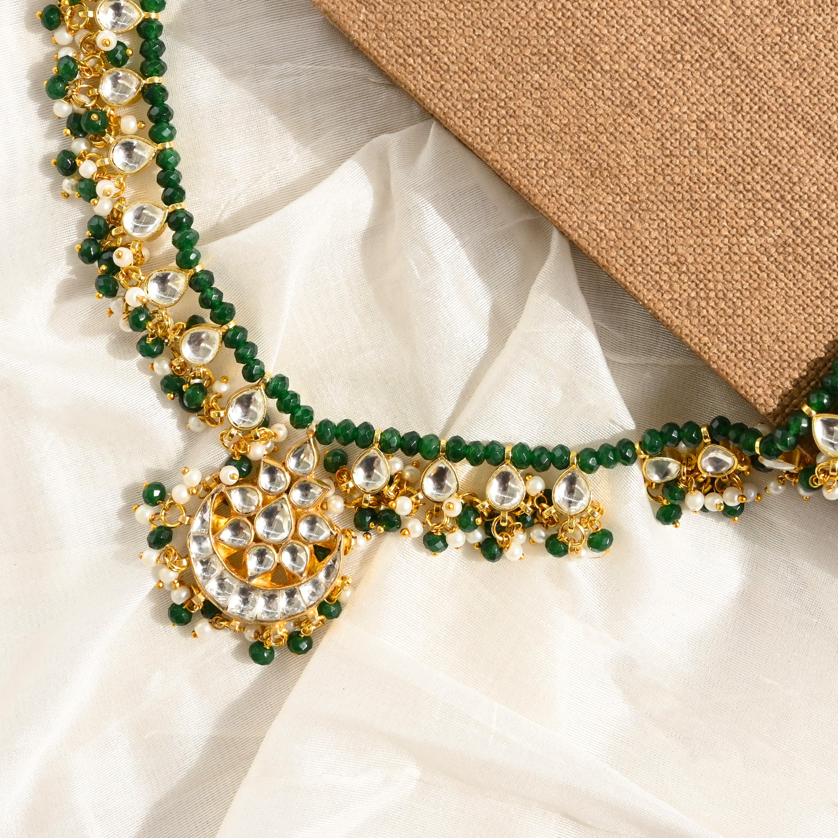 SJN1098- Green and White Colour Gold Plated Jadau Kundna Pendant