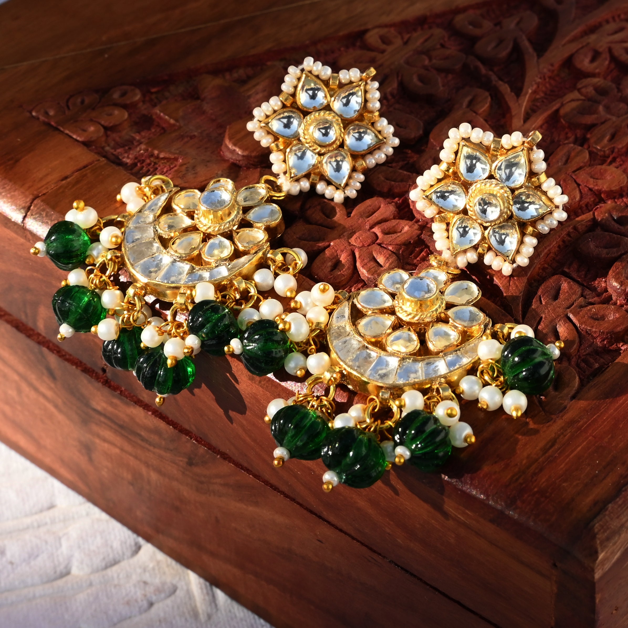 SJE1050- White Colour Gold Plated Jadau Kundan Dangler Earrings