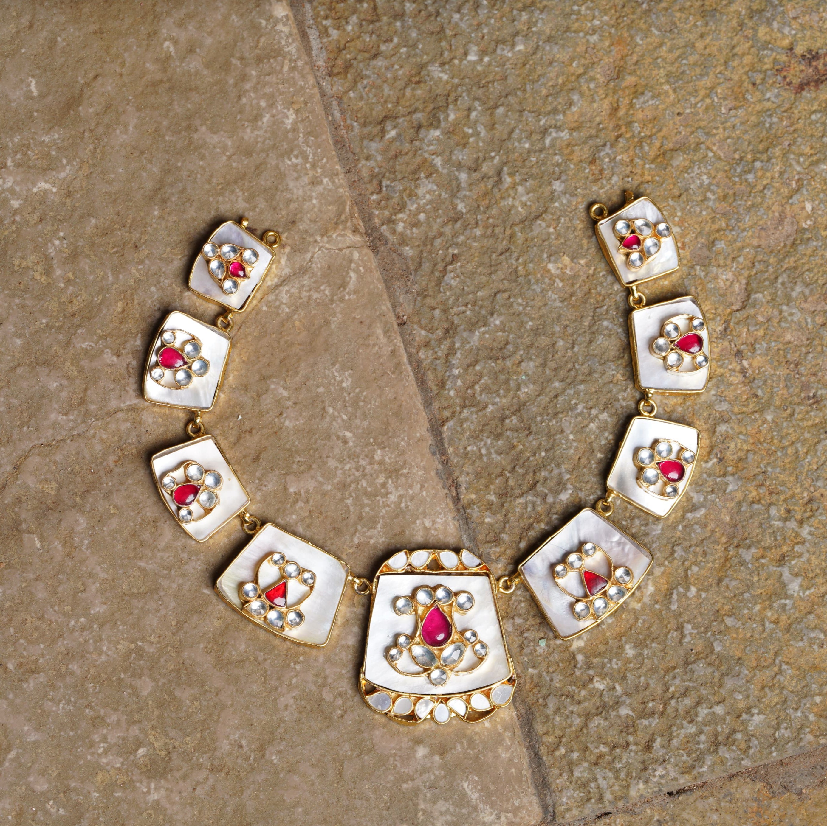 SJN1072- White and Red Colour Gold Plated Mother of Pearl Necklace with Earrings