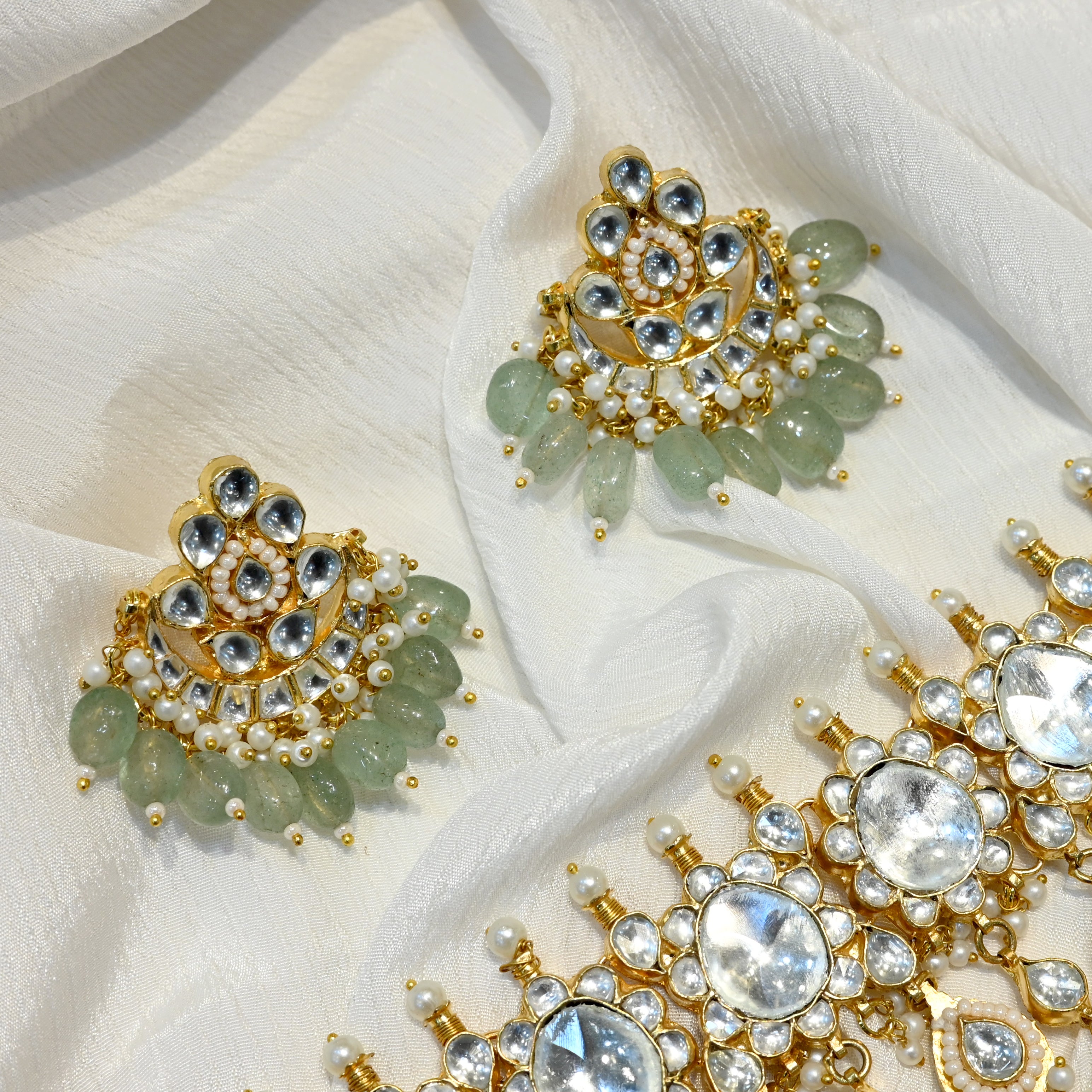 SJN1081- White Colour Gold Plated Jadau Kundan Necklace With Earrings