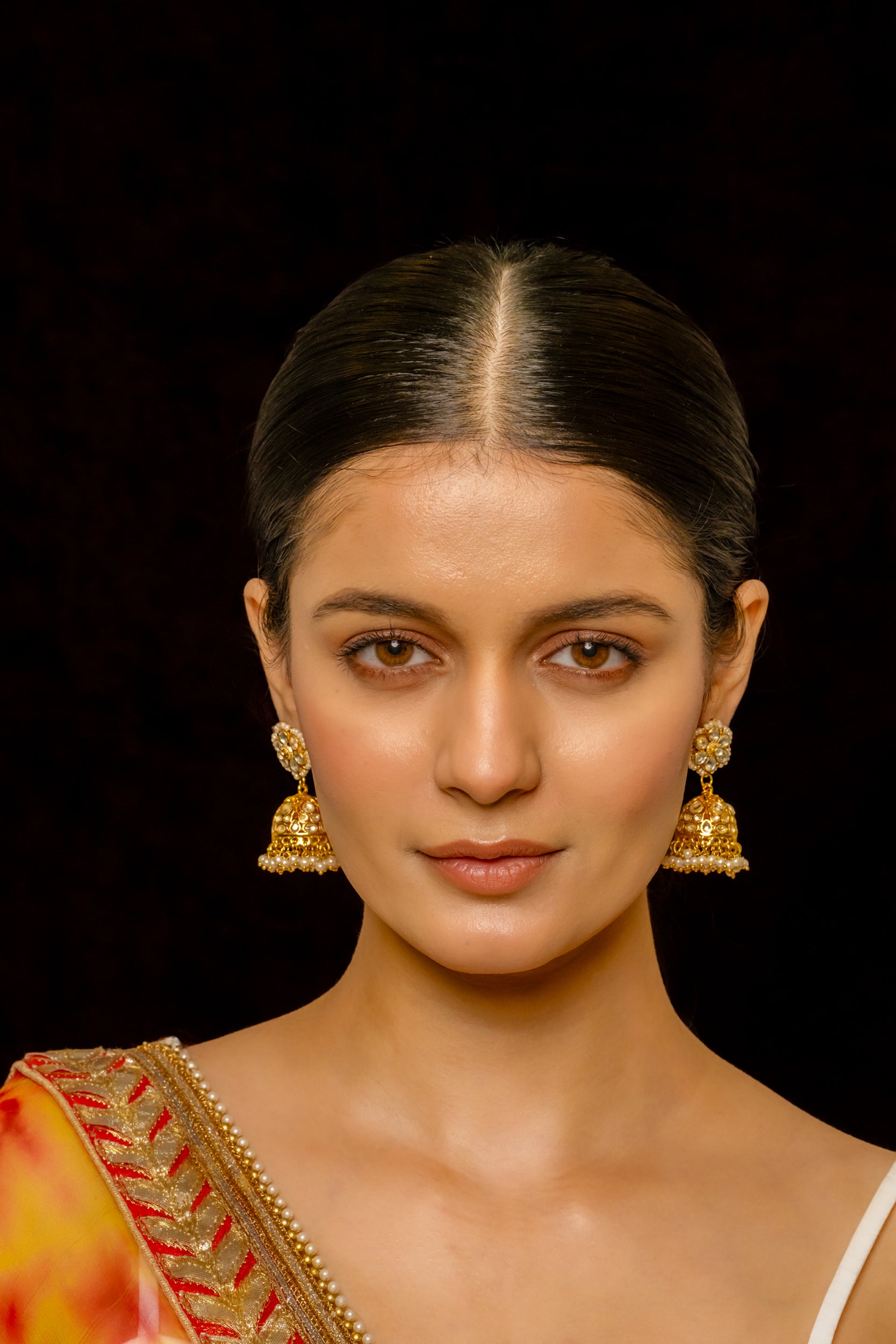 SJE1011- White Colour Gold Plated Jadau Kundan Jhumki Earrings