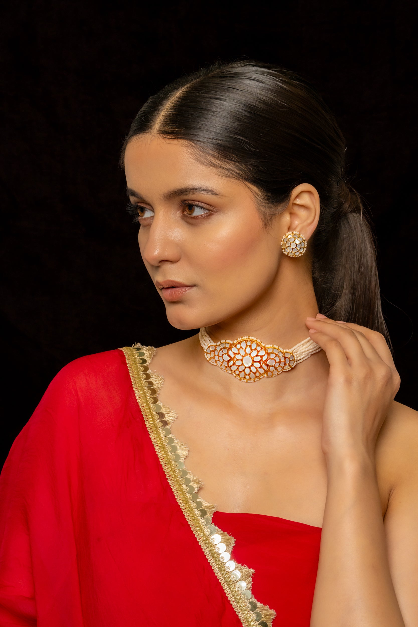 SJC1012- White Colour Gold Plated Mother of Pearl Choker With Earrings