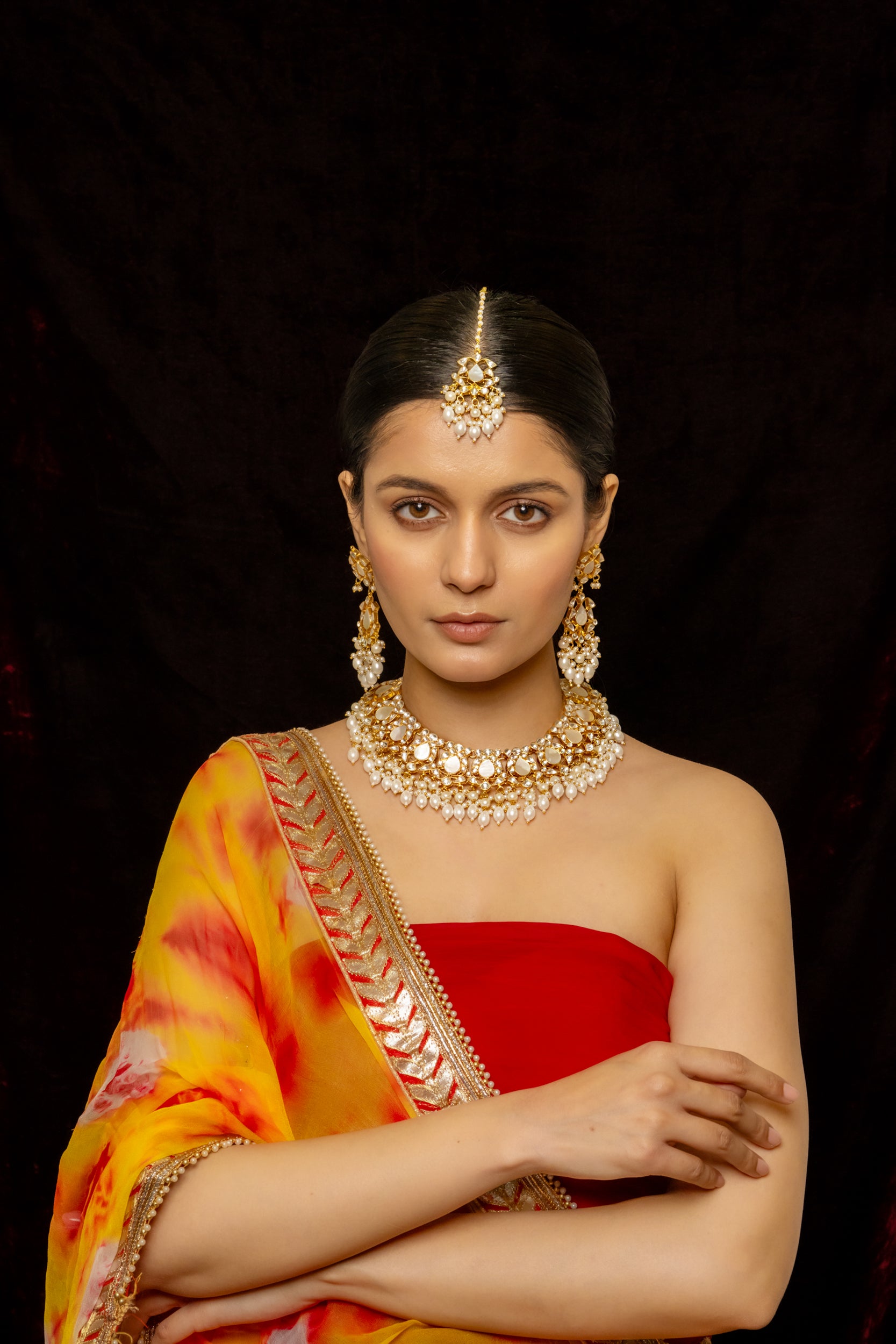 SJN1010- White Colour Gold Plated Mother of Pearl Necklace with Earrings and Tika