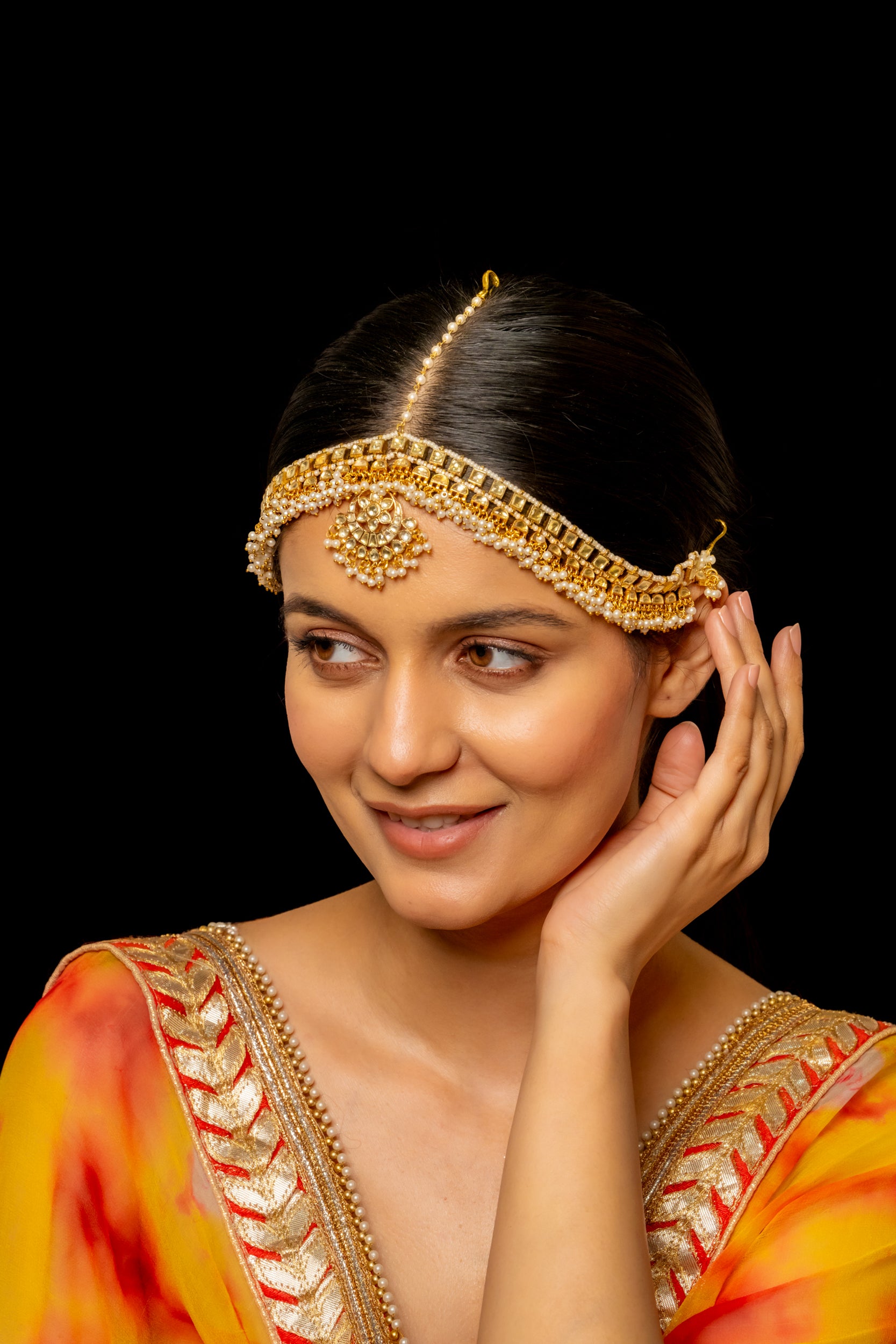 SJMP1002- White Colour Gold Plated Jadau Kundan Mathapatti