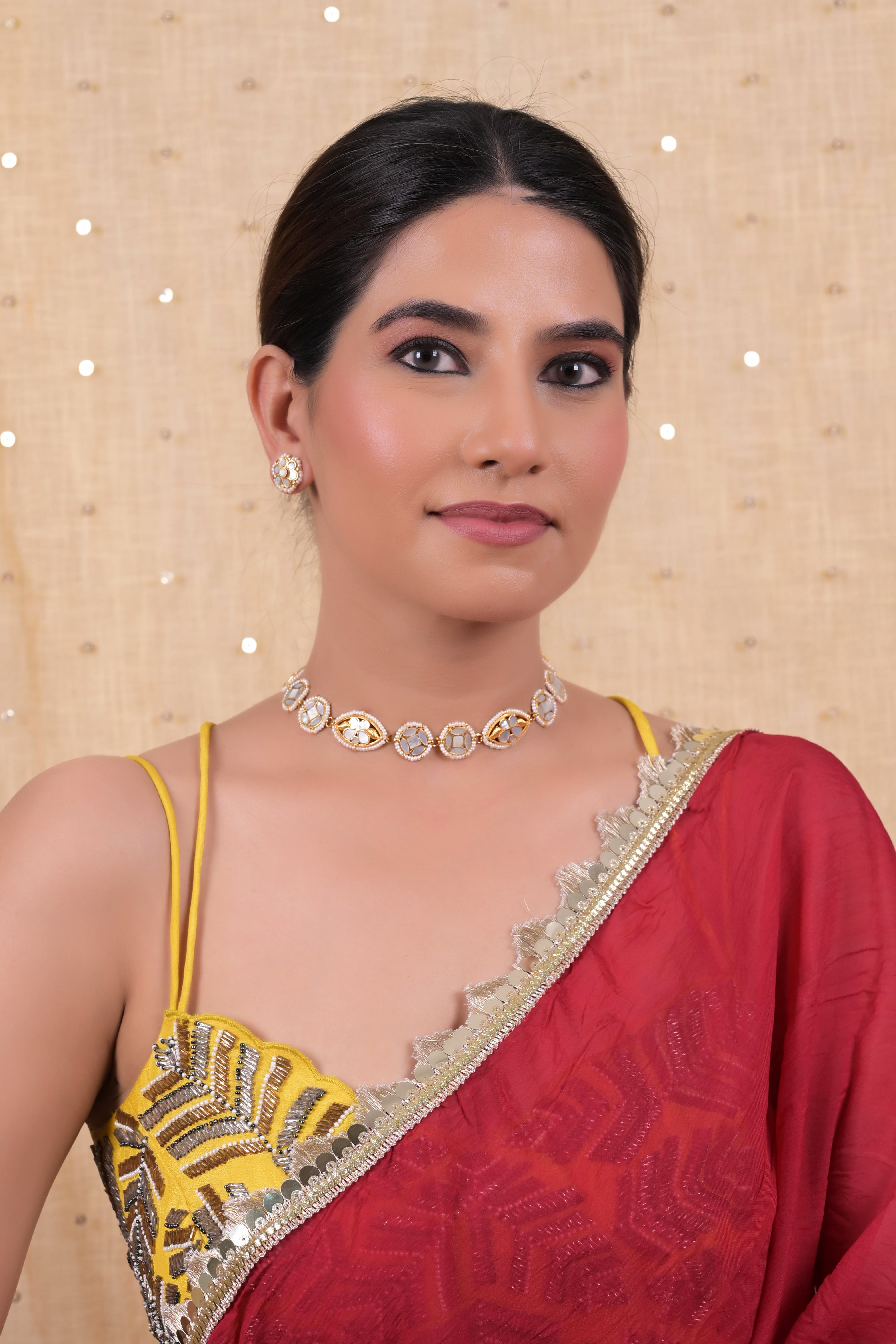 SJN1122- White Colour Gold Plated Mother of Pearl Choker with Earrings