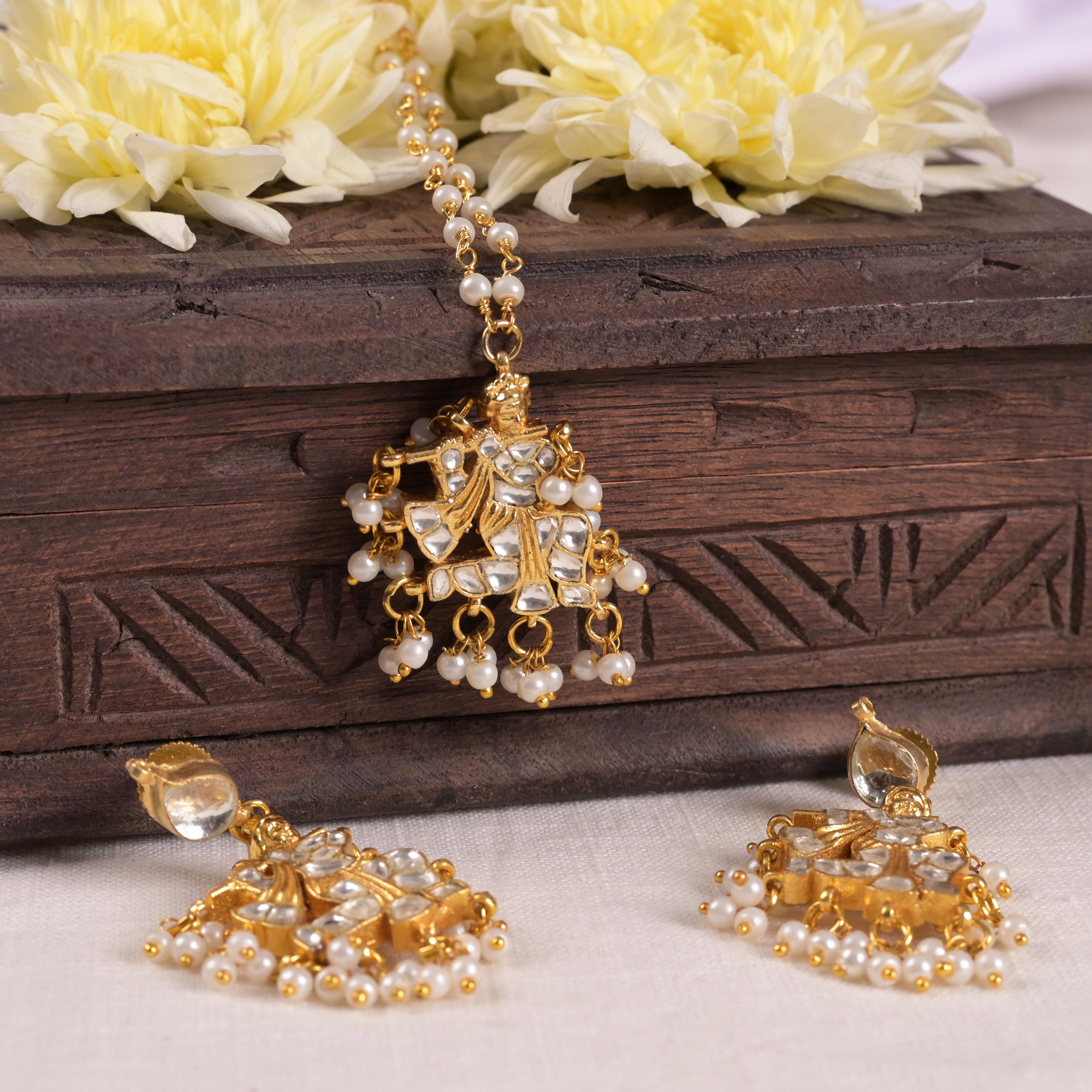 SJN1154- White Colour Krishna Motif Gold Plated Jadau Kundan Pendant