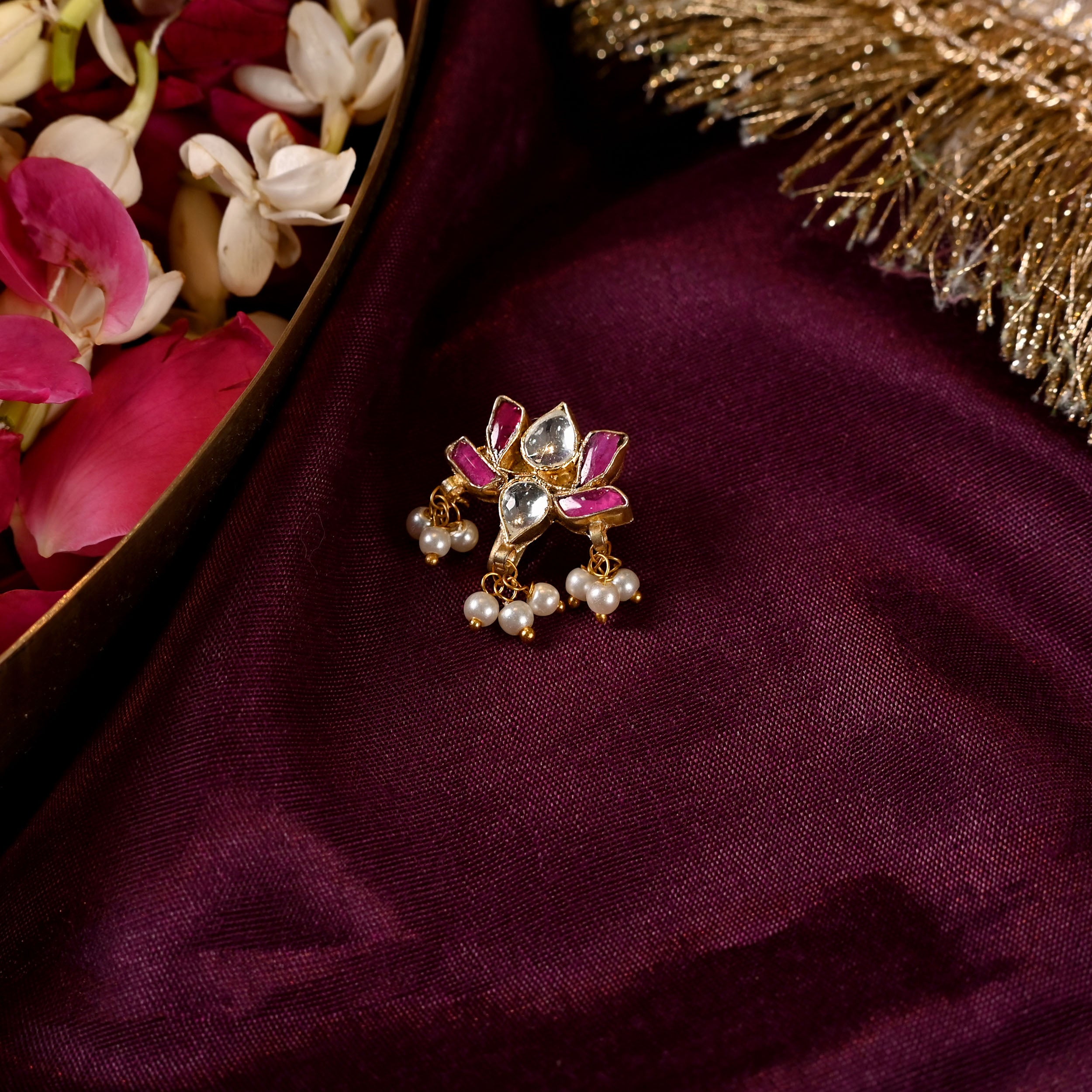 SJNR0010- White Colour Gold Plated Jadau Kundan Nose Pin