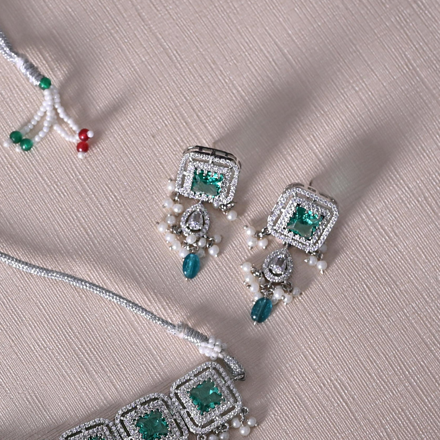SJN1062- Mint Green Colour Silver Plated Faux Diamond Choker with Earrings