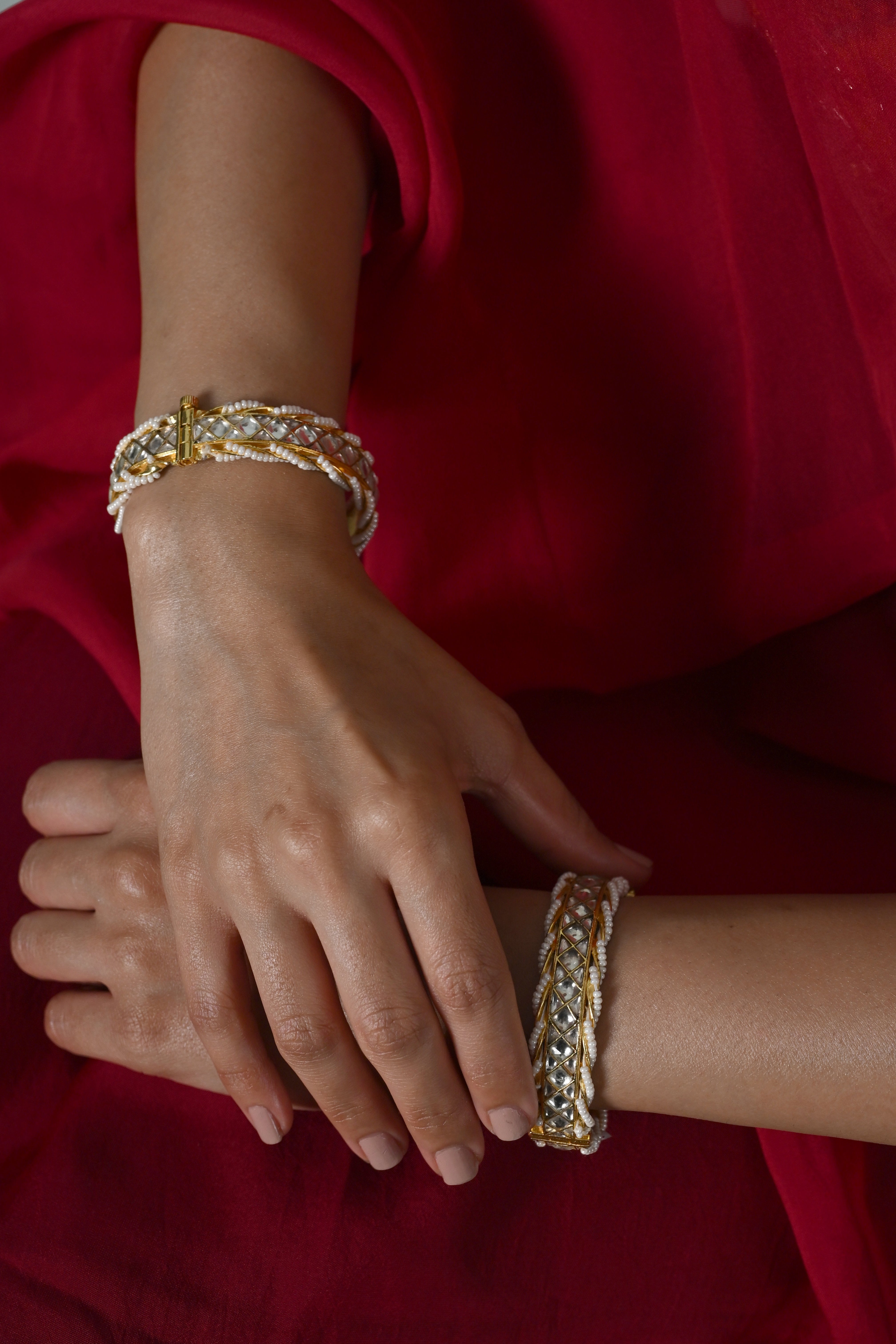 SJB1040- White Colour Gold Plated Jadau Kundan Bangle