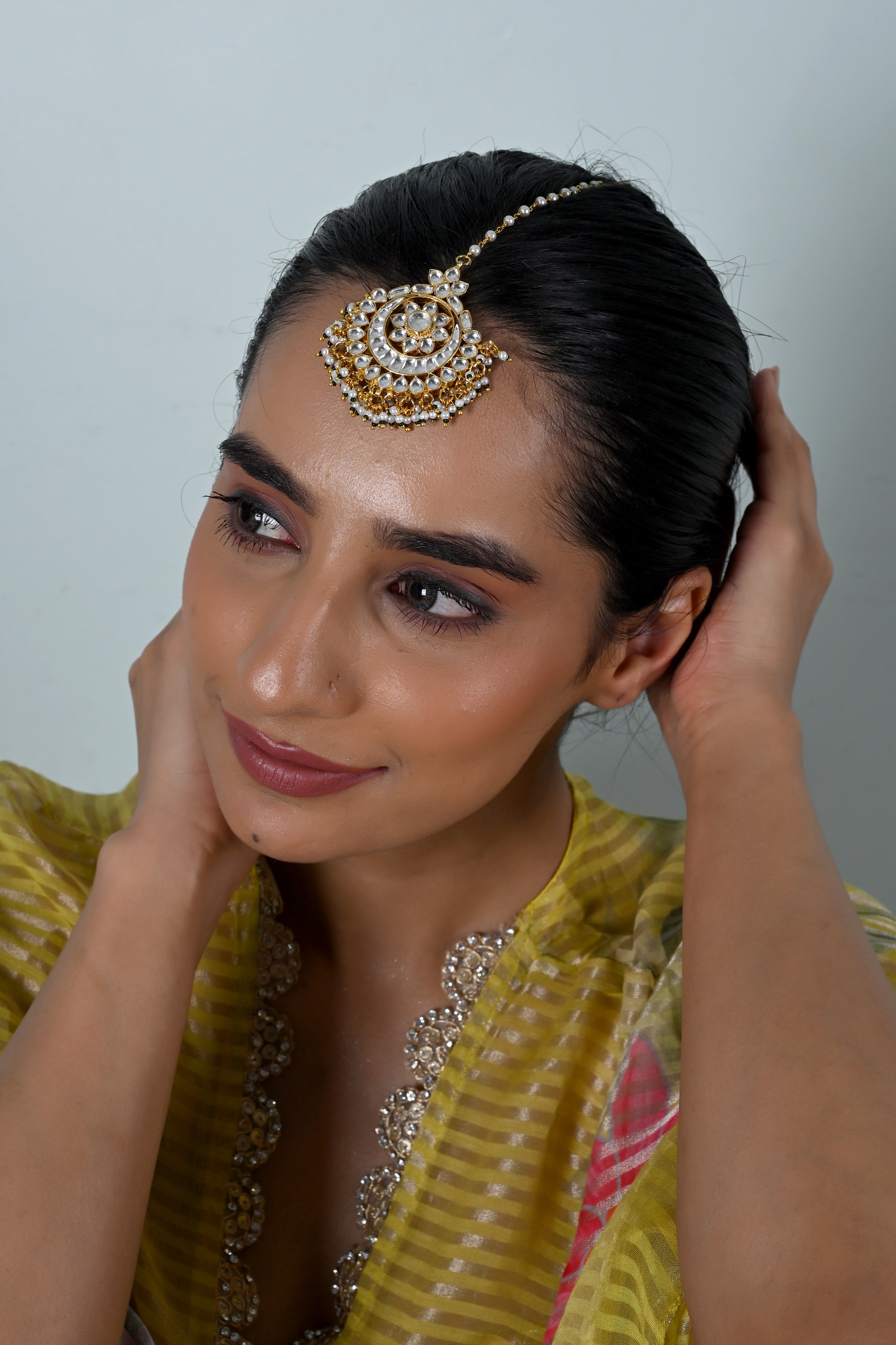 SJT1052- White Colour Gold Plated Jadau Kundan Maang Tika