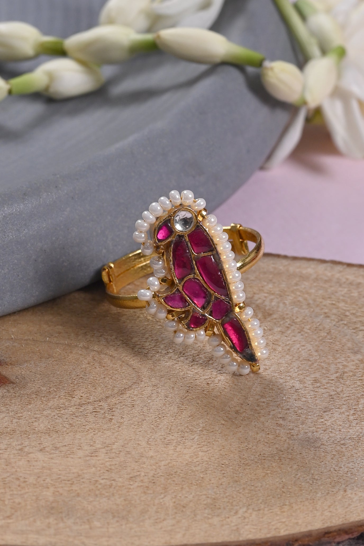SJR0032- White Colour Parrot Motif Gold Plated Mother of Pearl Ring