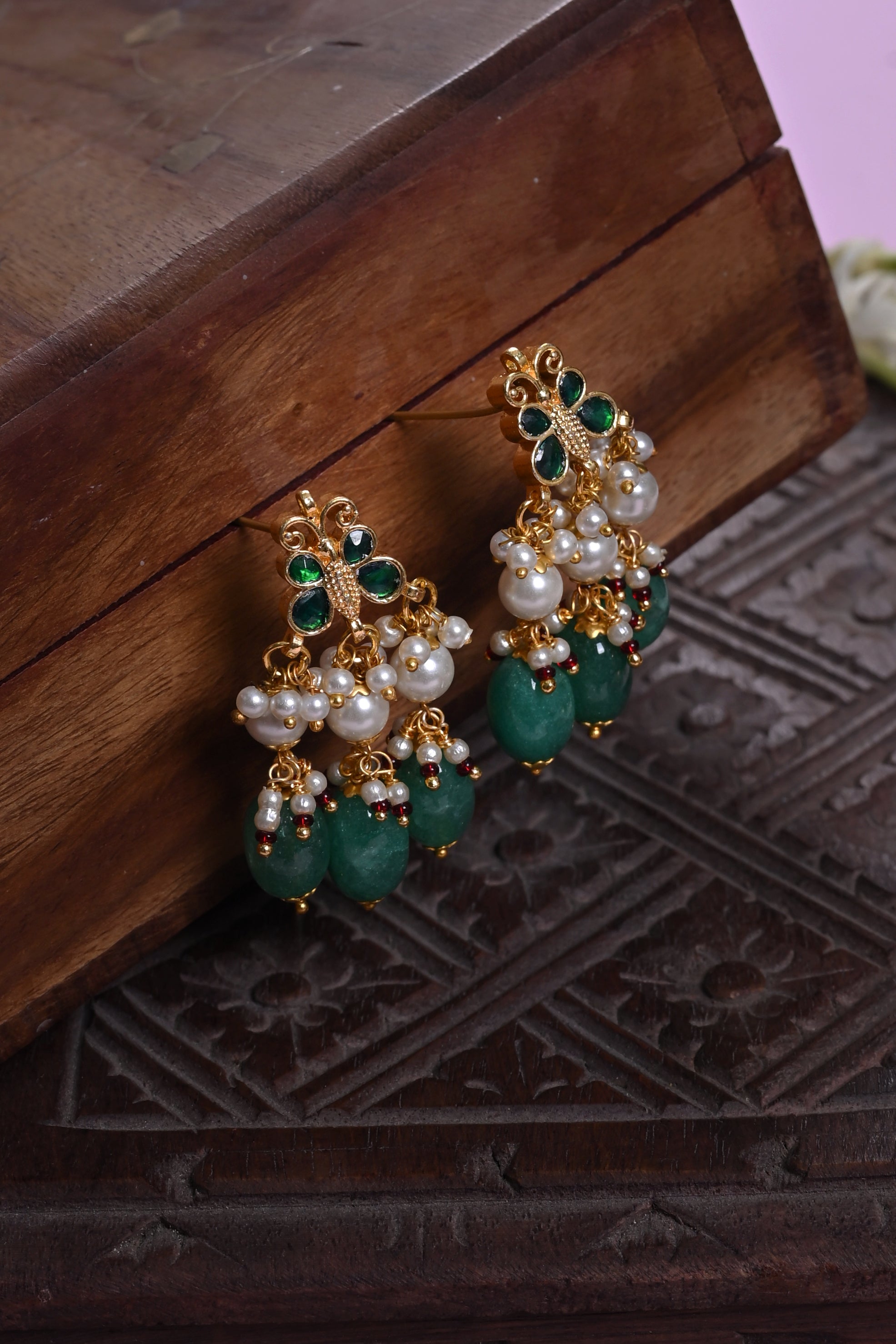 SJE1126- Green Colour Gold Plated Jadau Kundan Butterfly Motif Studs Earrings