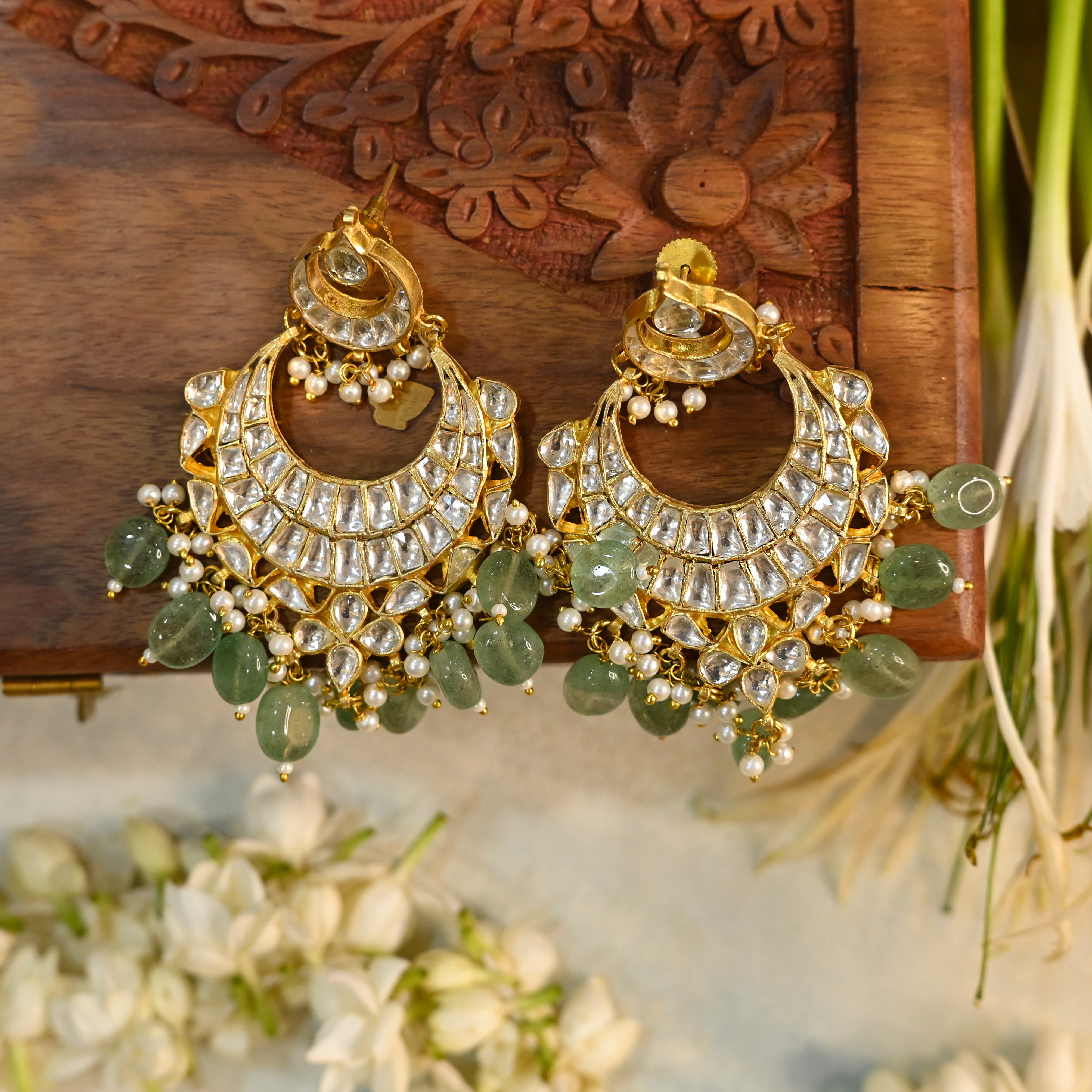SJE1048- White Colour Gold Plated Jadau Kundan Chandbali Earrings