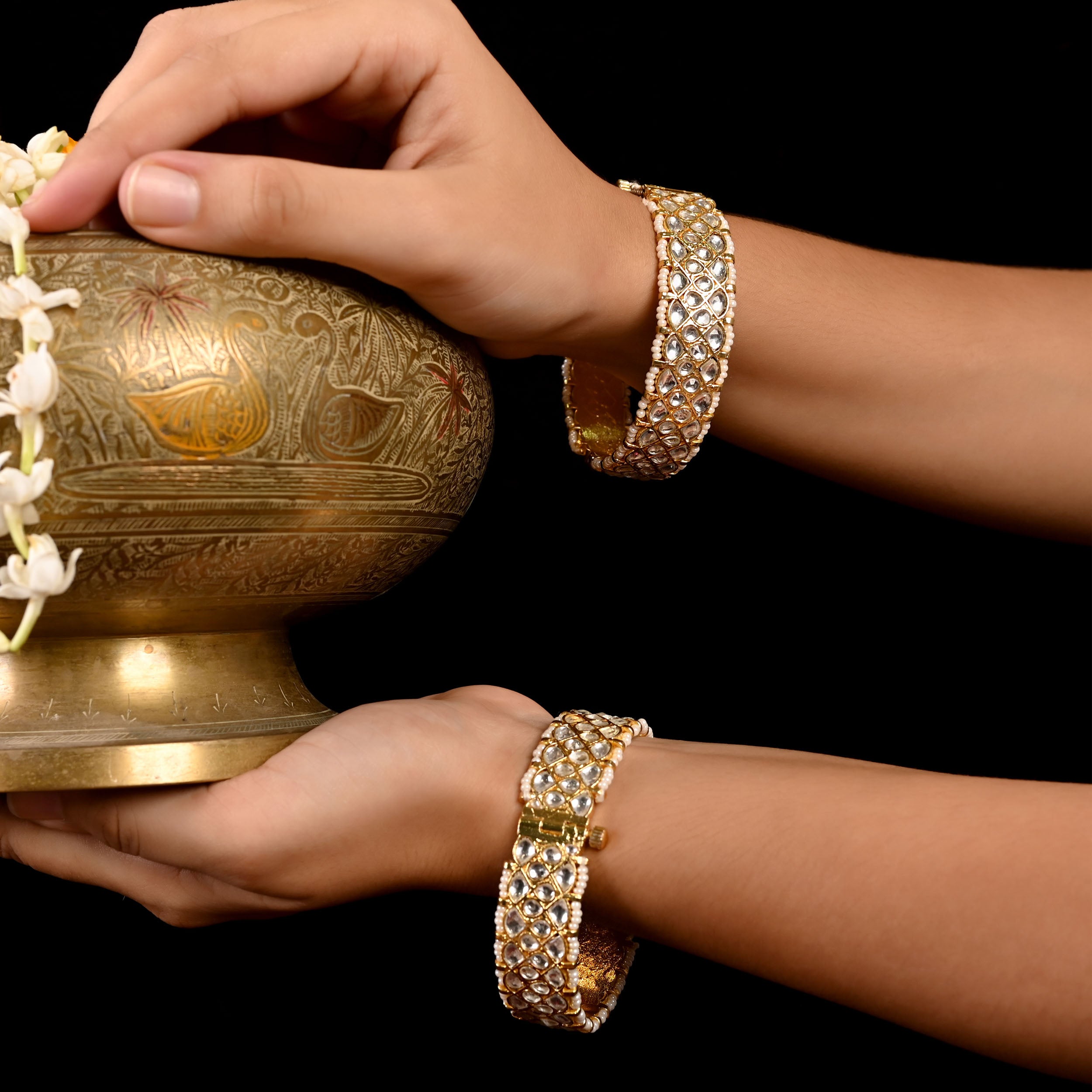 SJB1011- White Colour Gold Plated Jadau Kundan Bangle