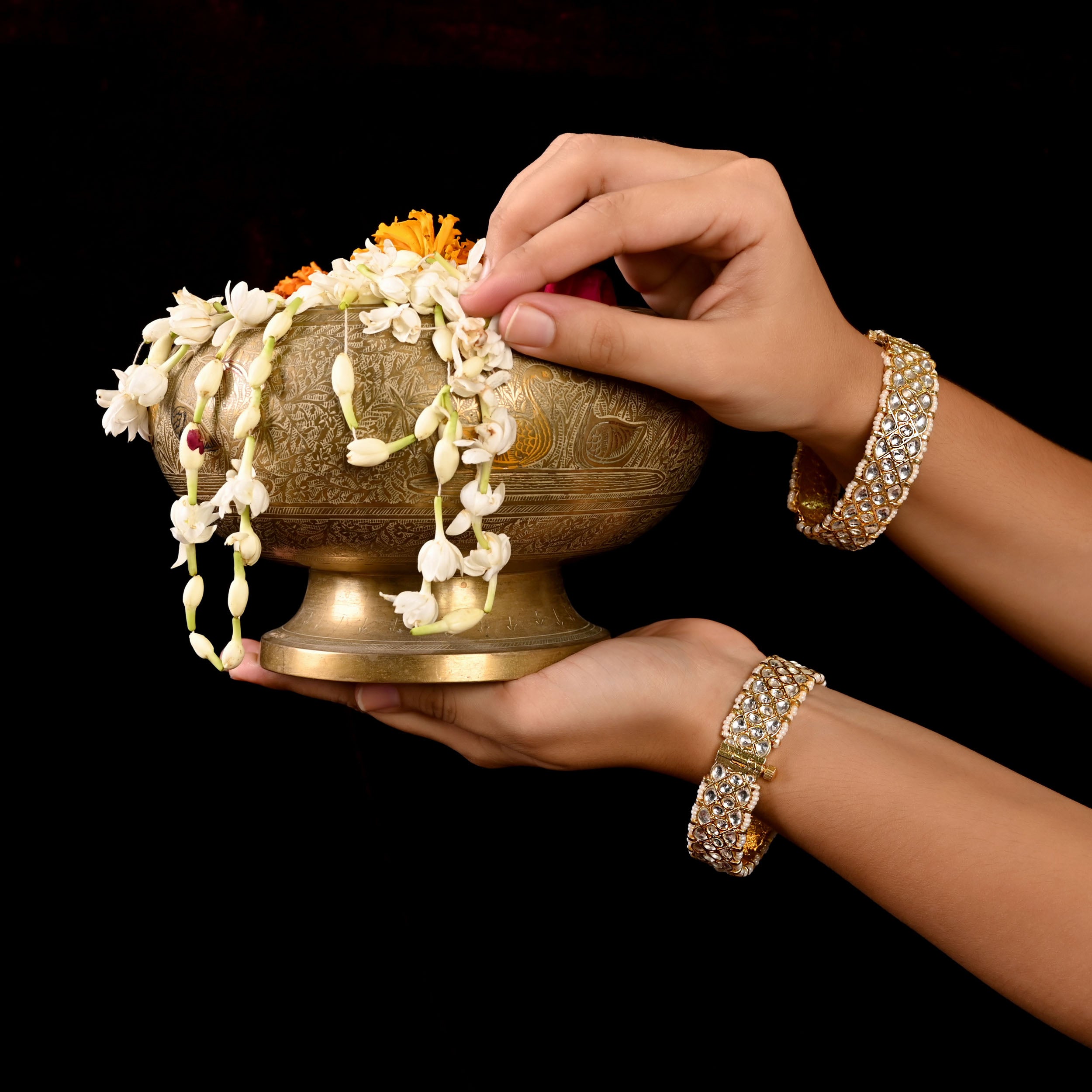 SJB1011- White Colour Gold Plated Jadau Kundan Bangle