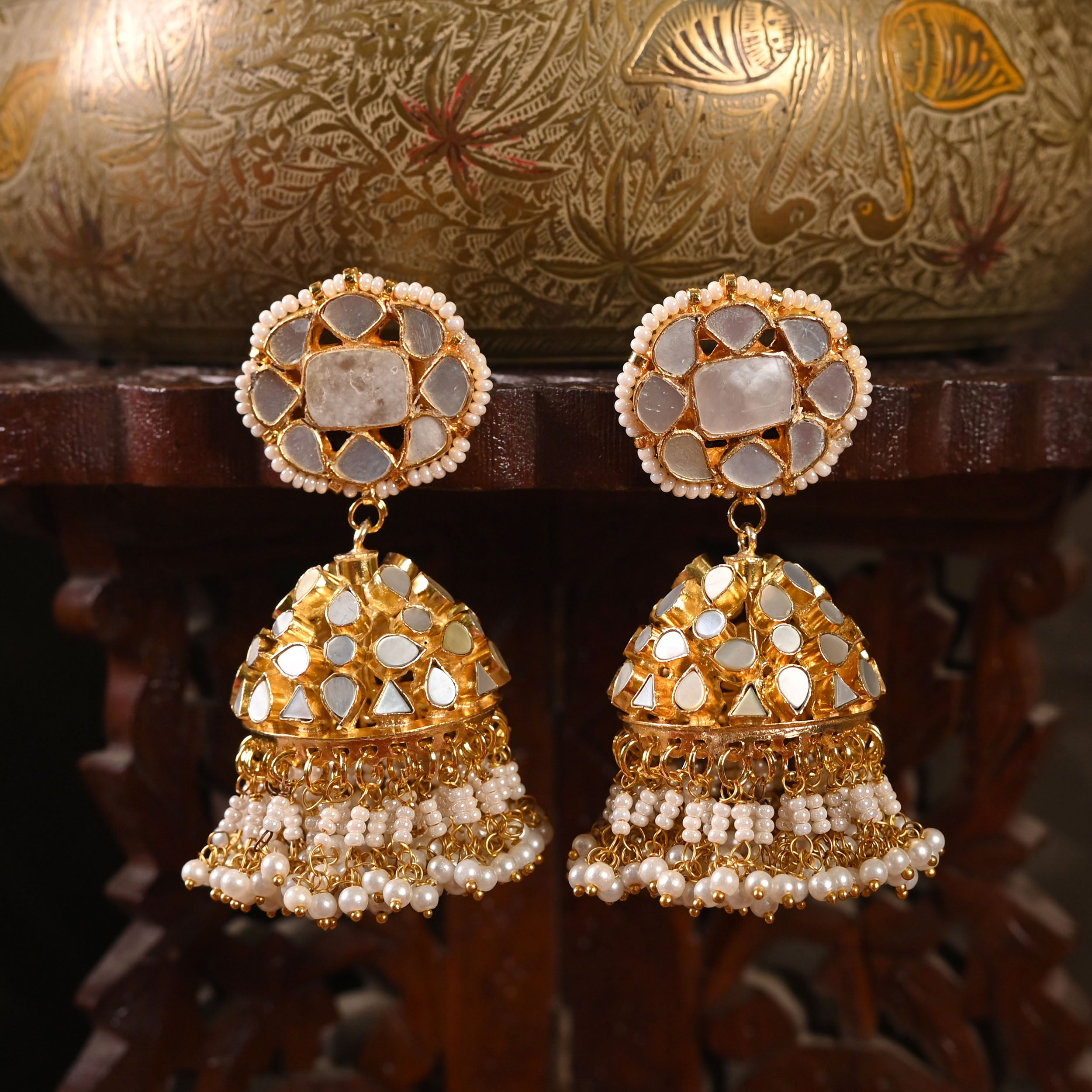 SJE1025- White Colour Gold Plated Mother of Pearl Jhumki Earrings