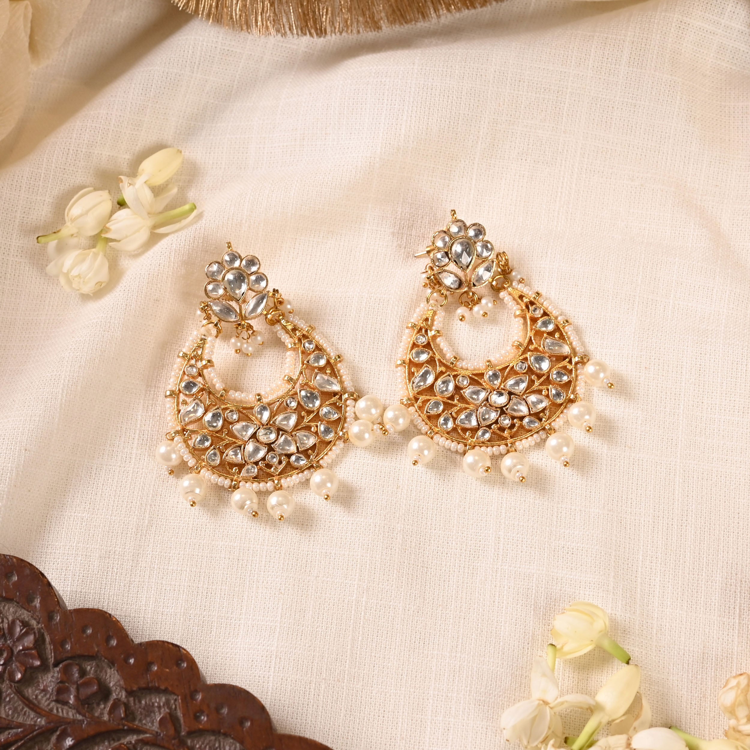 SJE1024- White Colour Gold Plated Jadau Kundan Chandbali Earrings