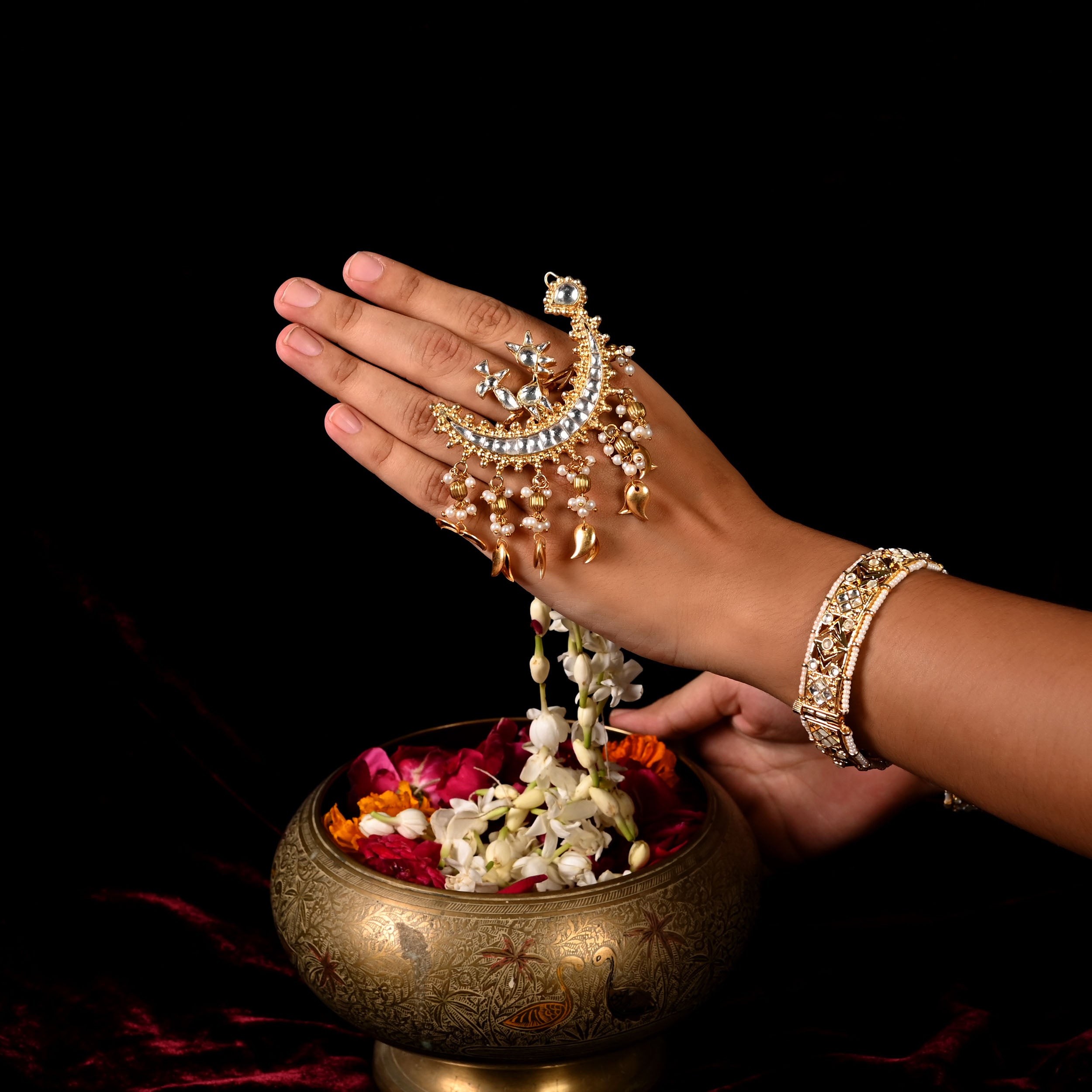 SJR0003- White Colour Gold Plated Jadau Kundan Ring