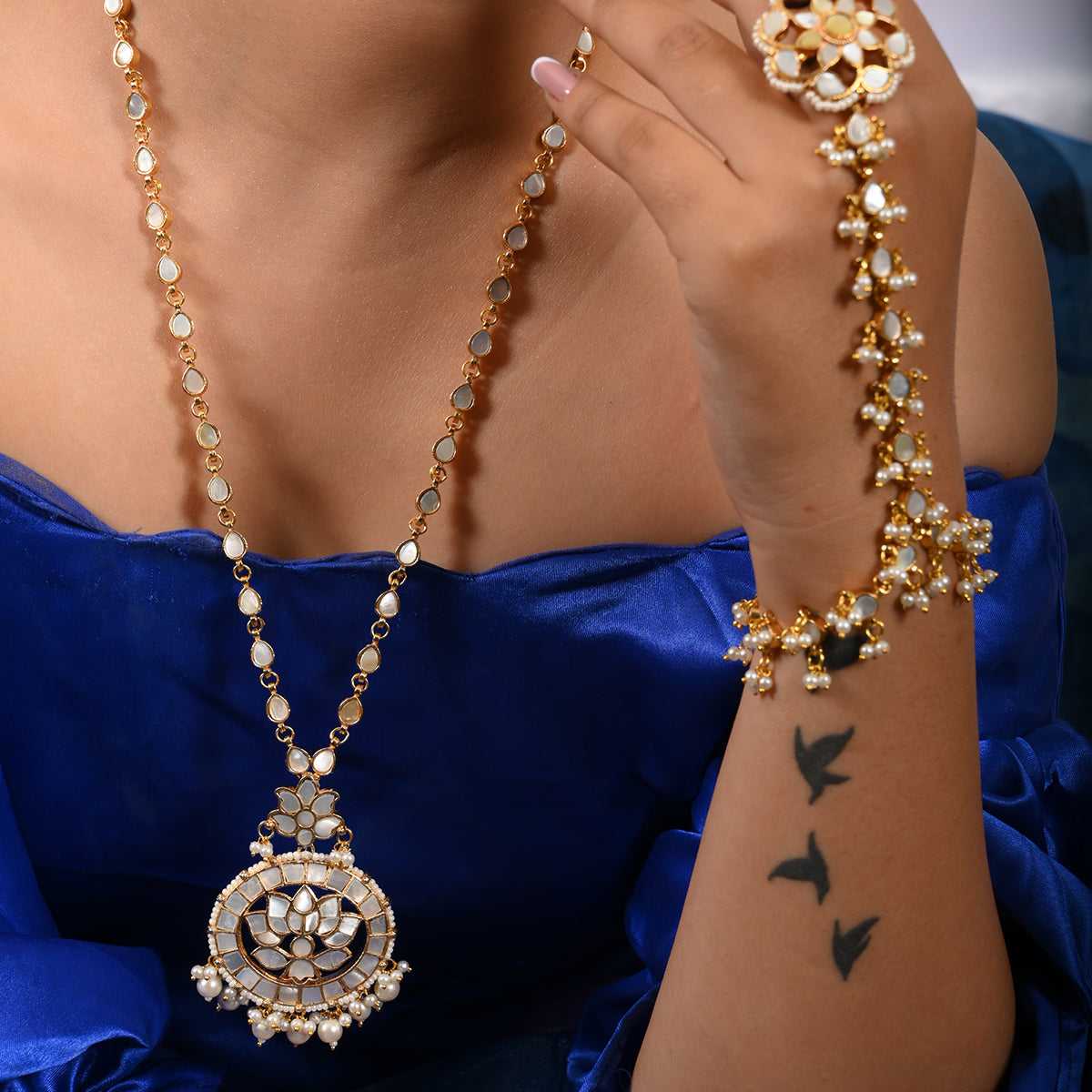 Antima Mother of Pearl Long Necklace Set