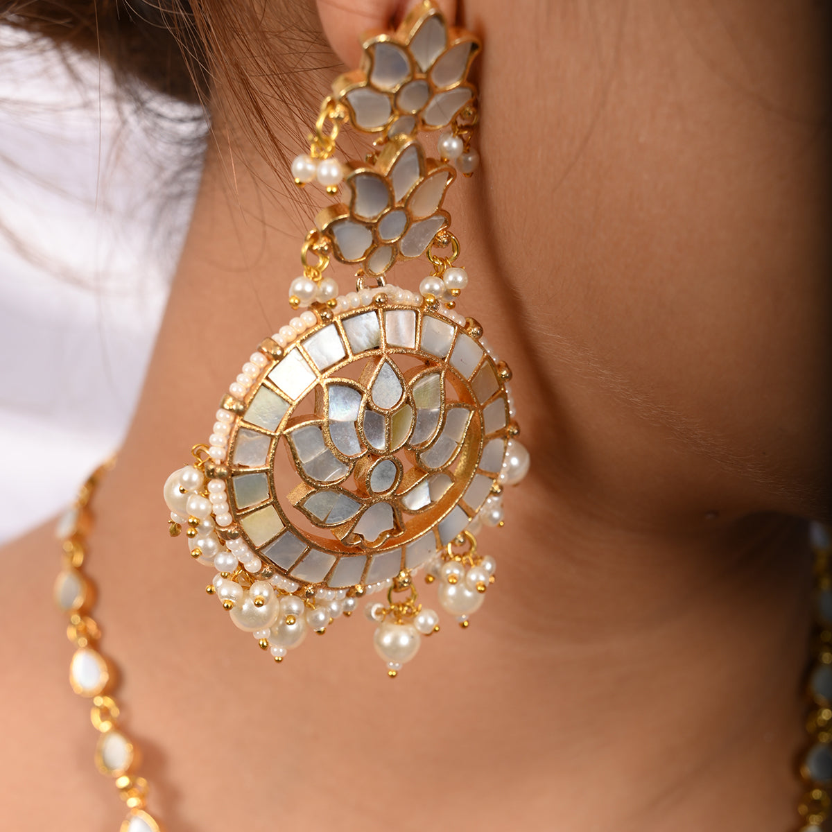 Antima Mother of Pearl Long Necklace Set