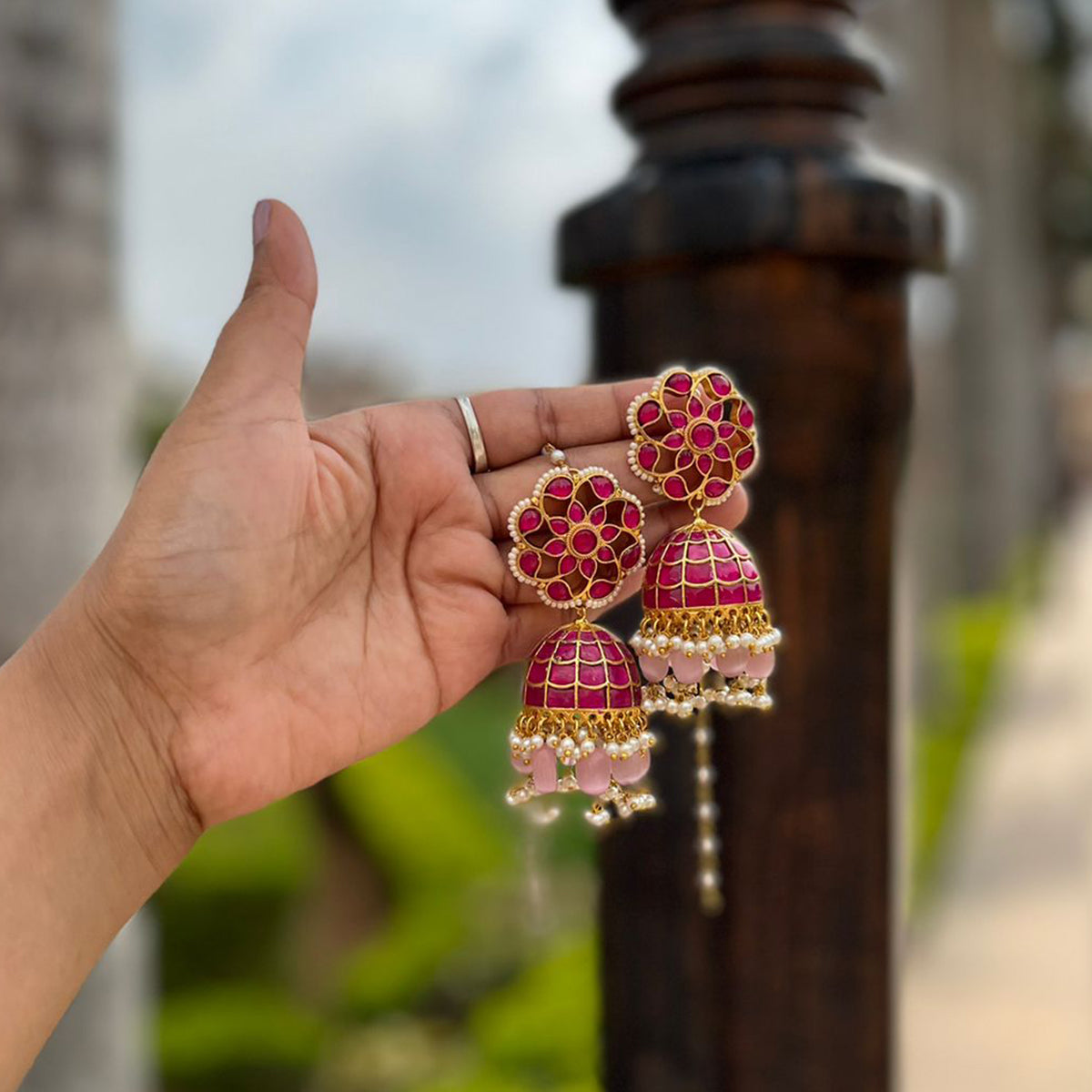 SJE046-Multicolor Gold Plated Kundan Jhumkas