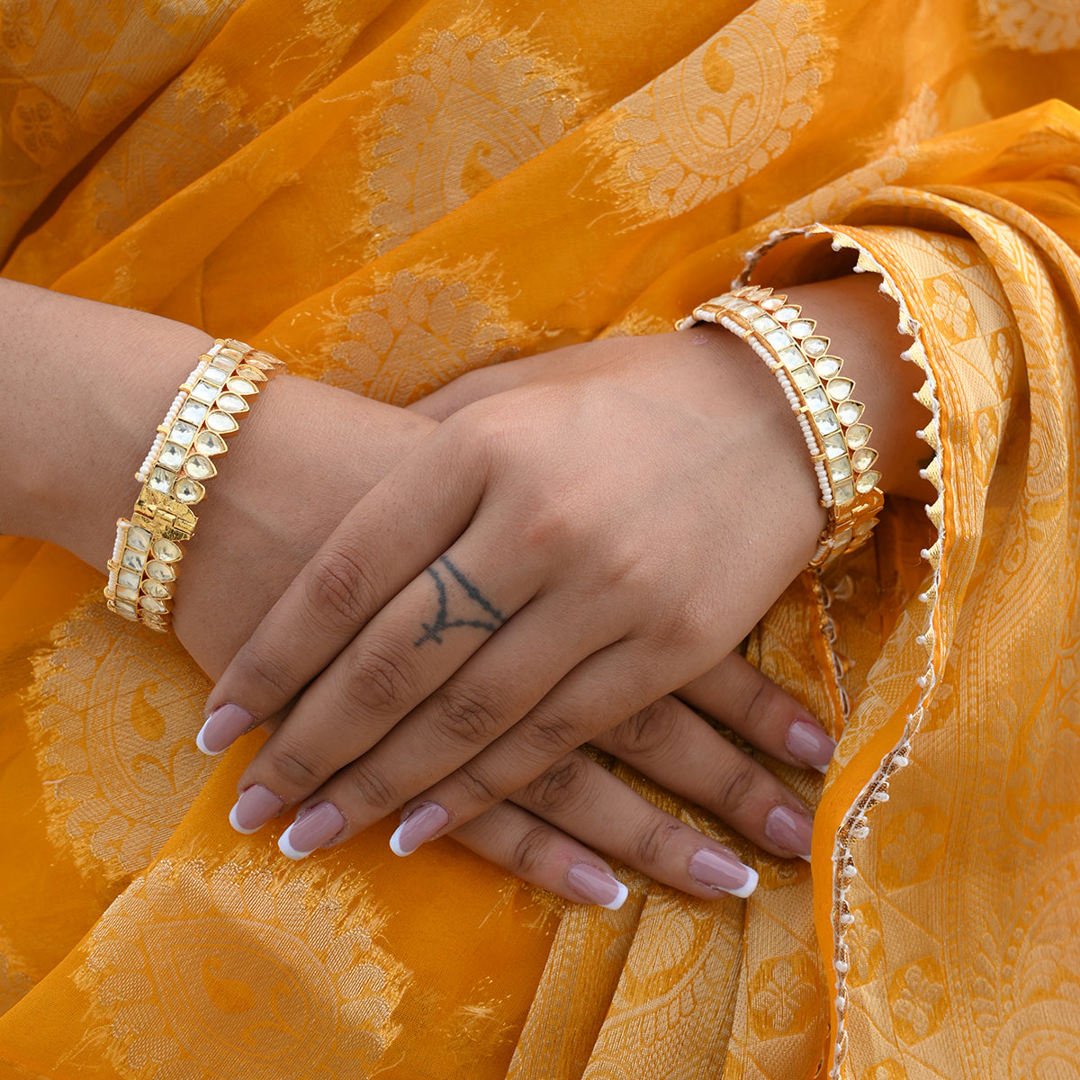 Sadira Jadau Kundan Bangles