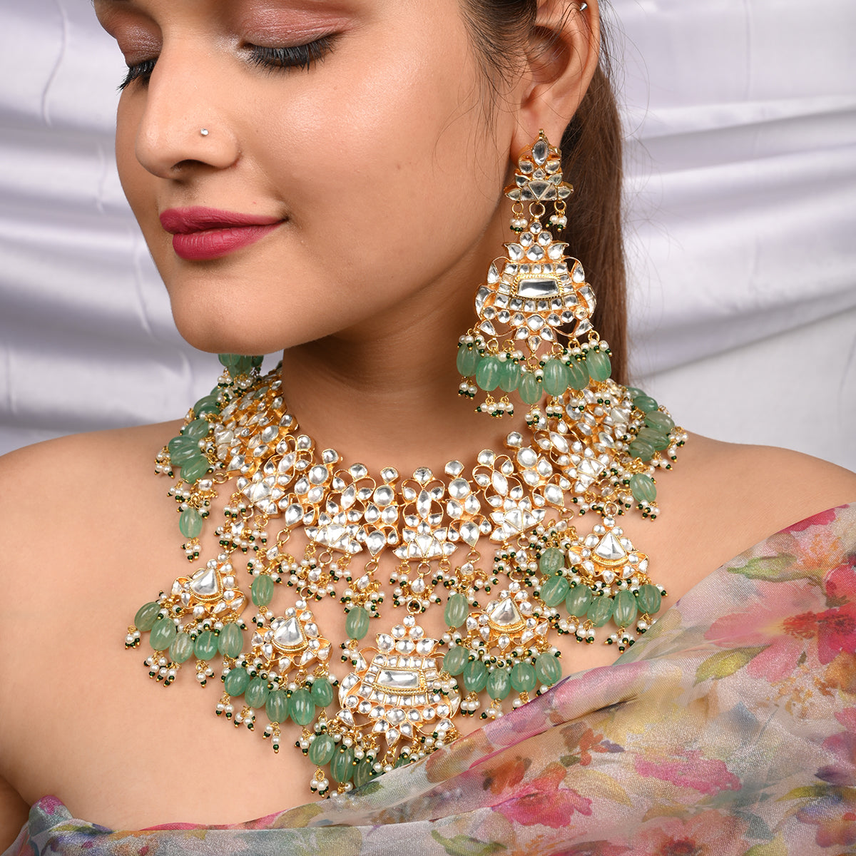 Hoysala Jadau Kundan Necklace Set