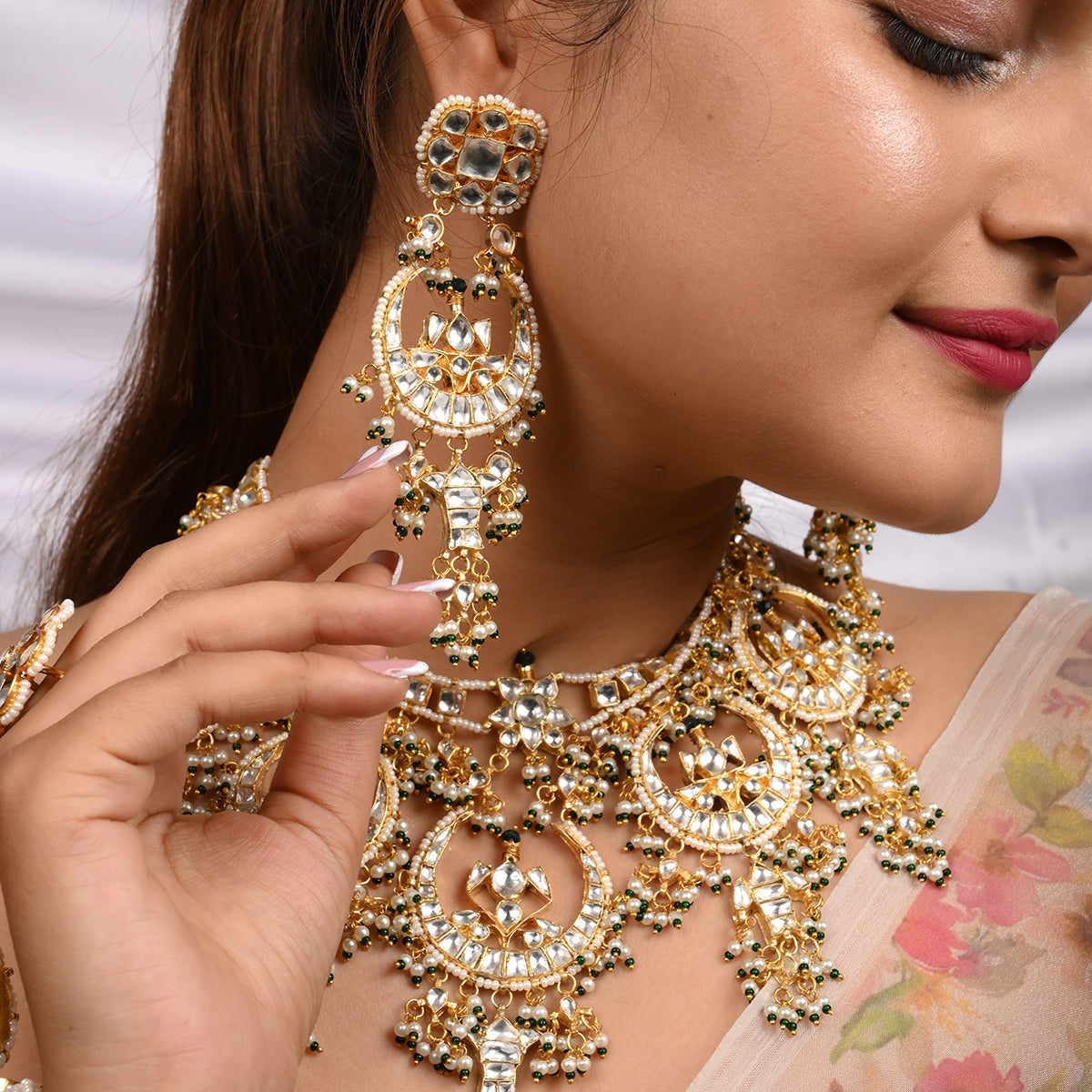 Navdit Kundan Fish Necklace Set