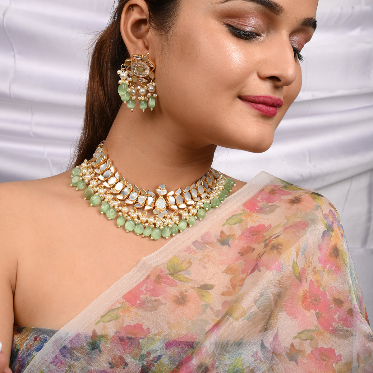 Abeerita Mother of Pearl Necklace Set