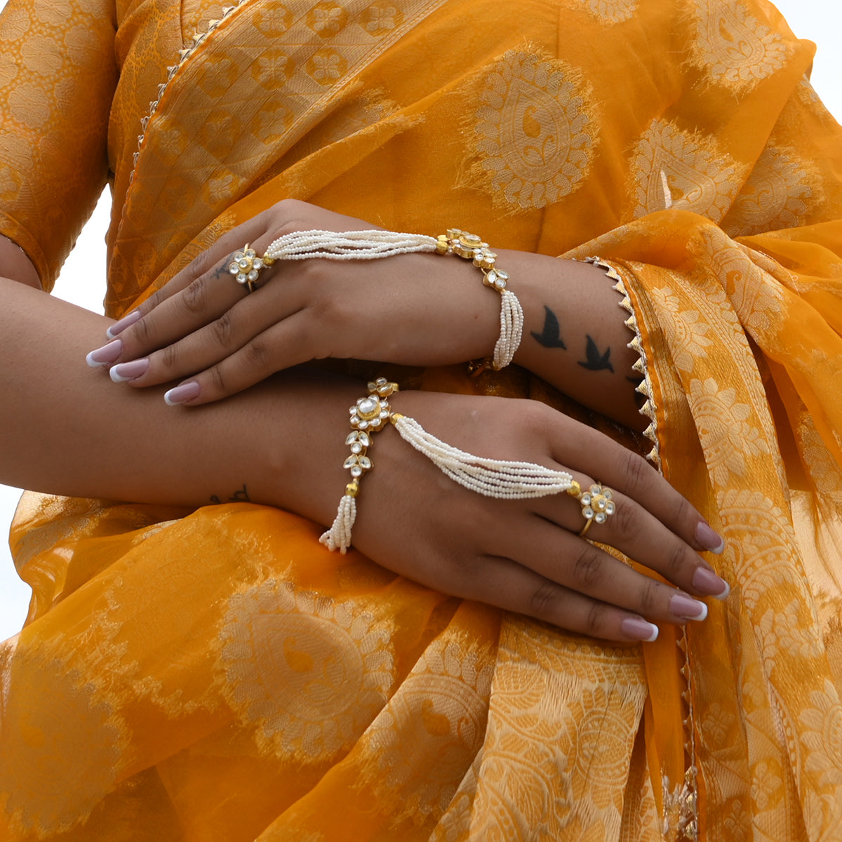 Edhas Pearl Kundan Hathphool