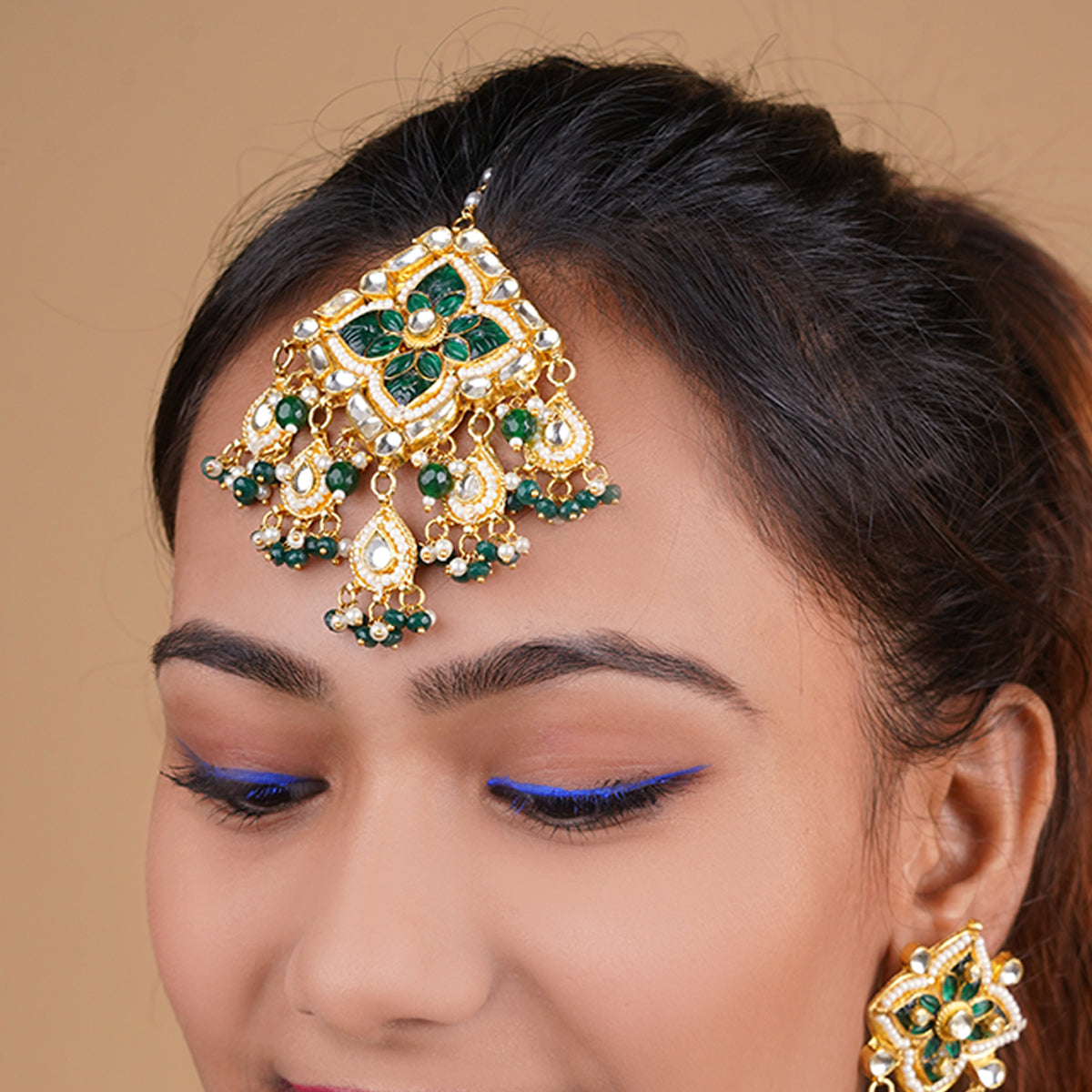 Aarya Green Necklace Set with Tika