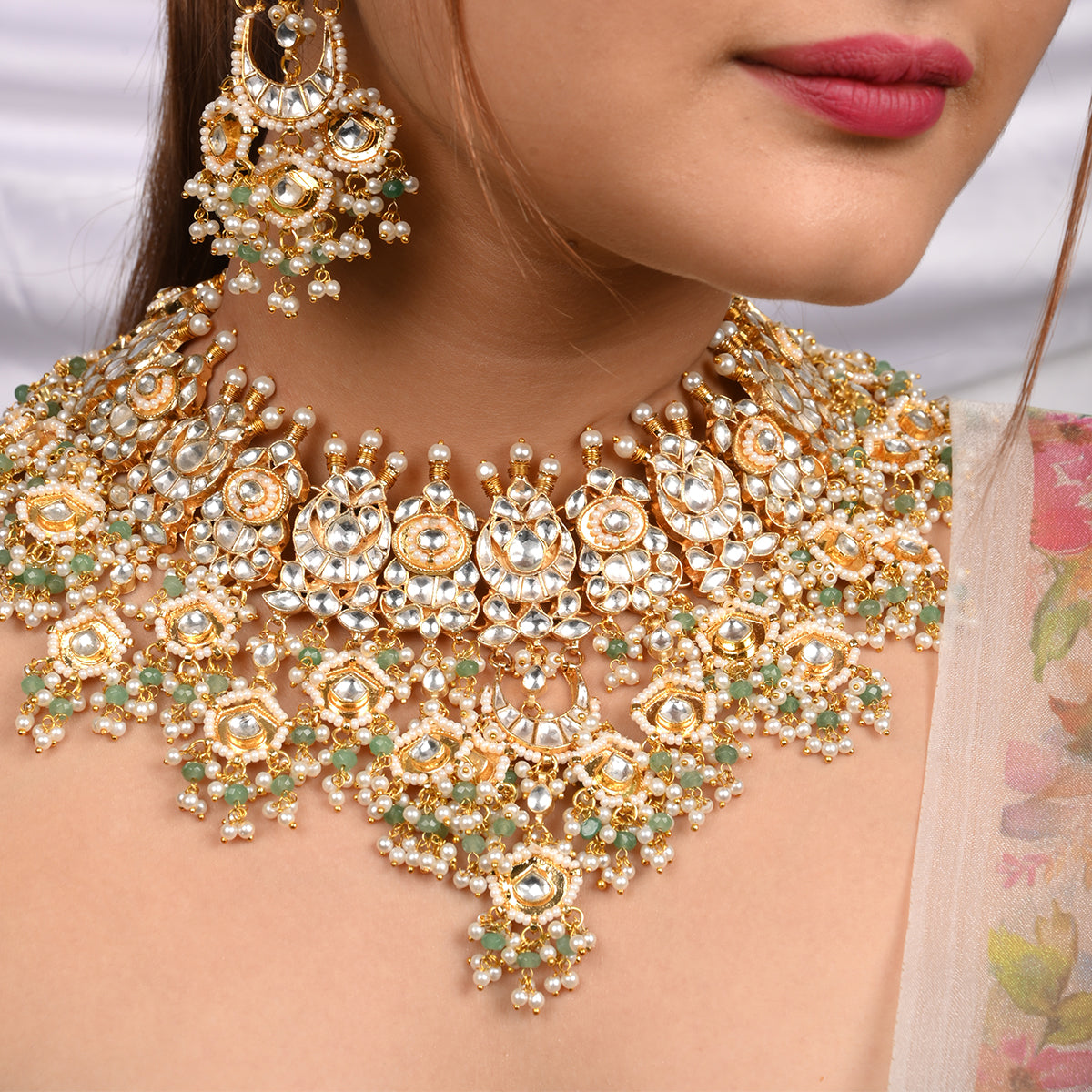 Nimrat Kundan Necklace Set with Tika