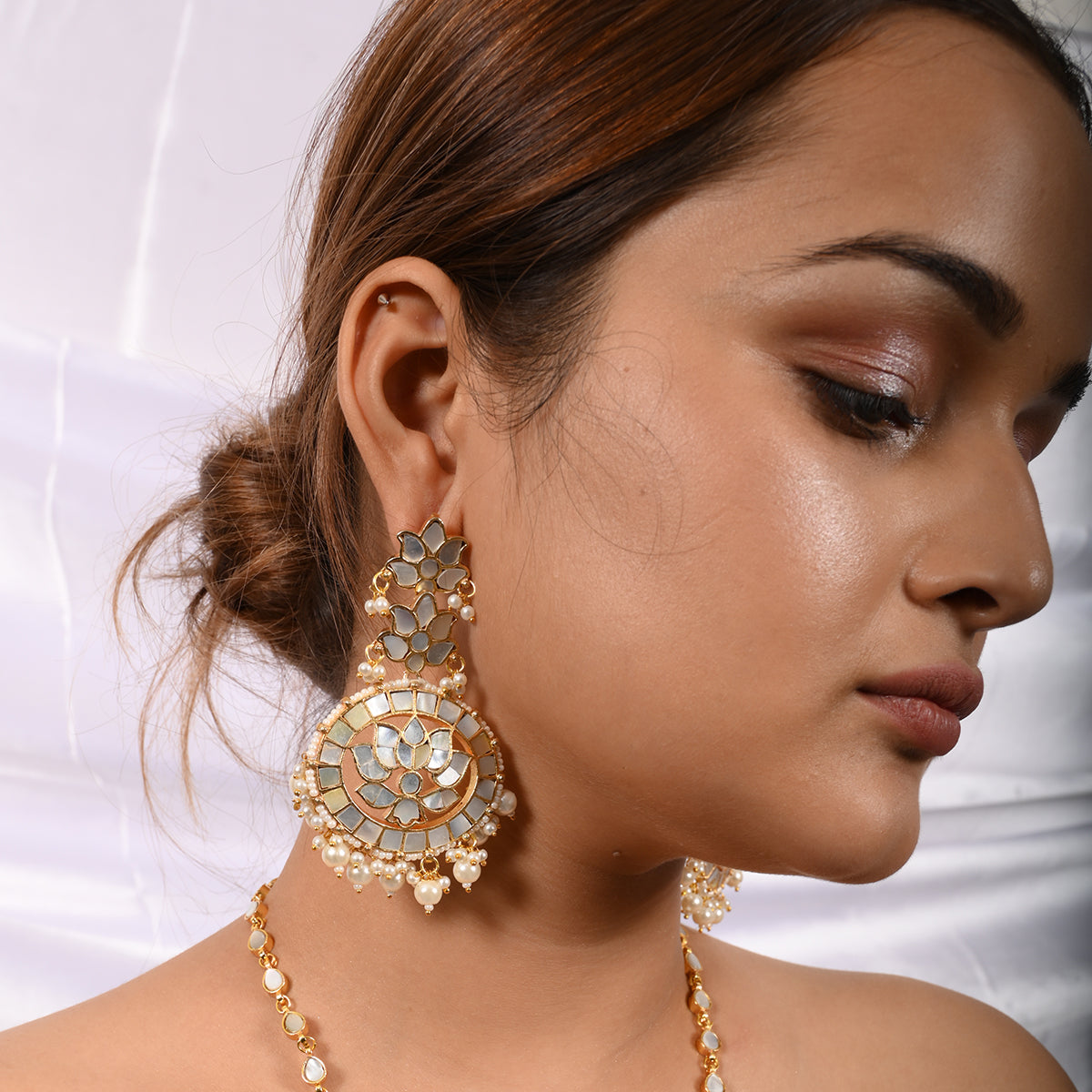 Aagney Mother Of Pearl Earrings