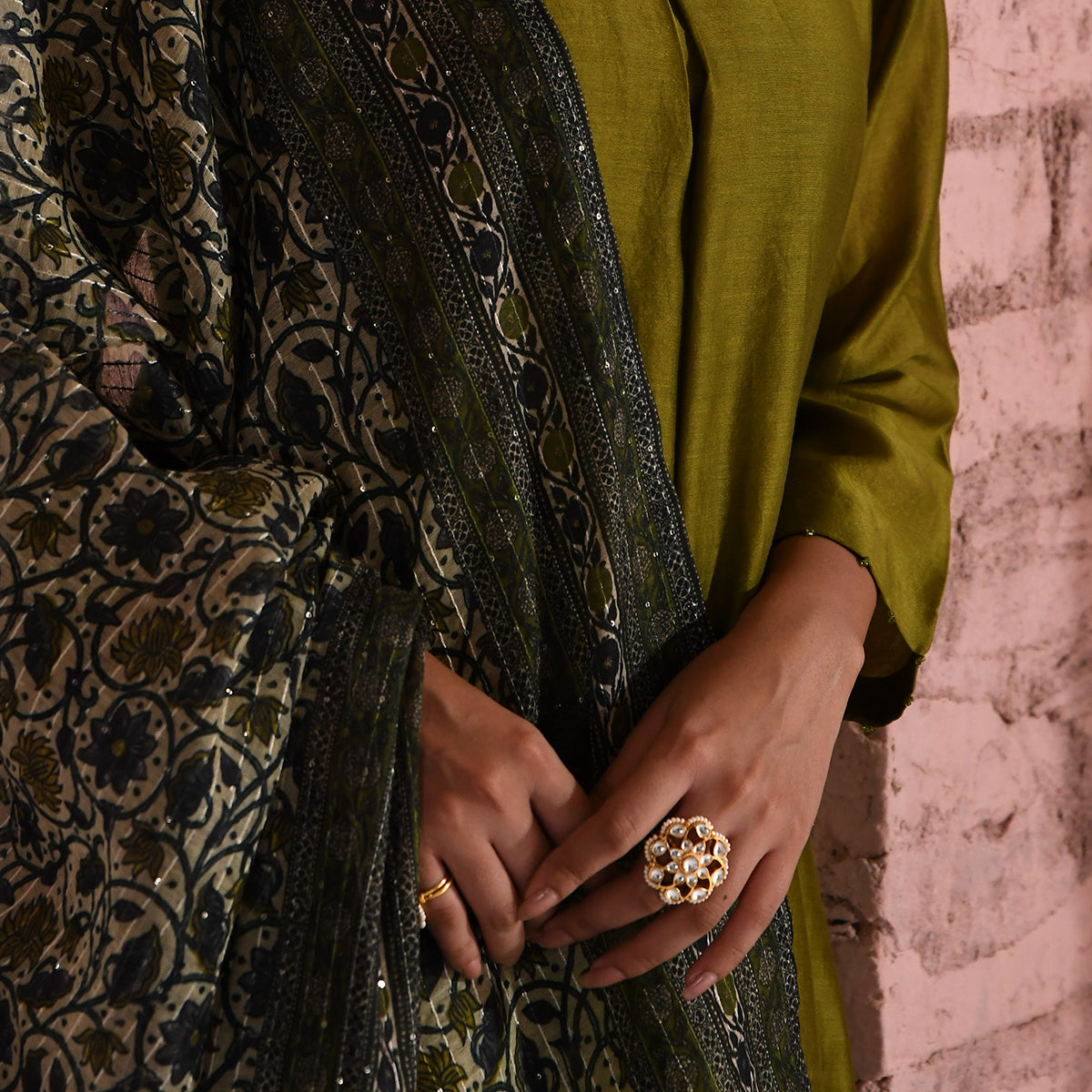 SJR003- Gold Plated Konyak Pushp Jadau Kundan Ring