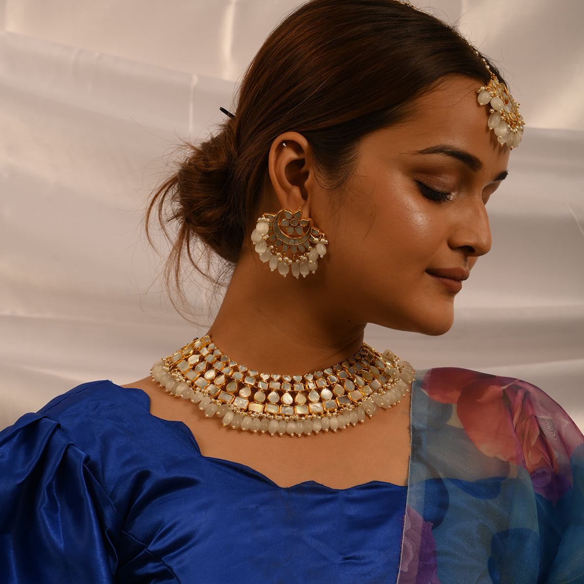 Fiza Mother of Pearl Necklace Set with Tika