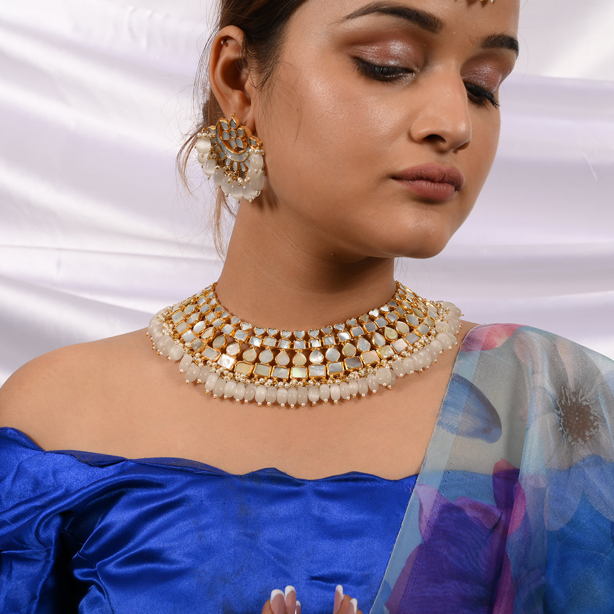 Fiza Mother of Pearl Necklace Set with Tika