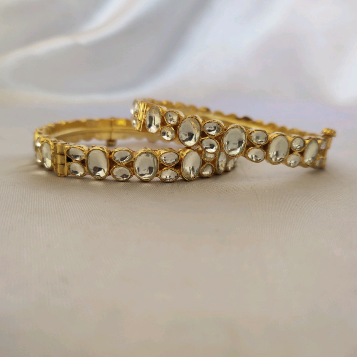 Darius Kundan Bangles