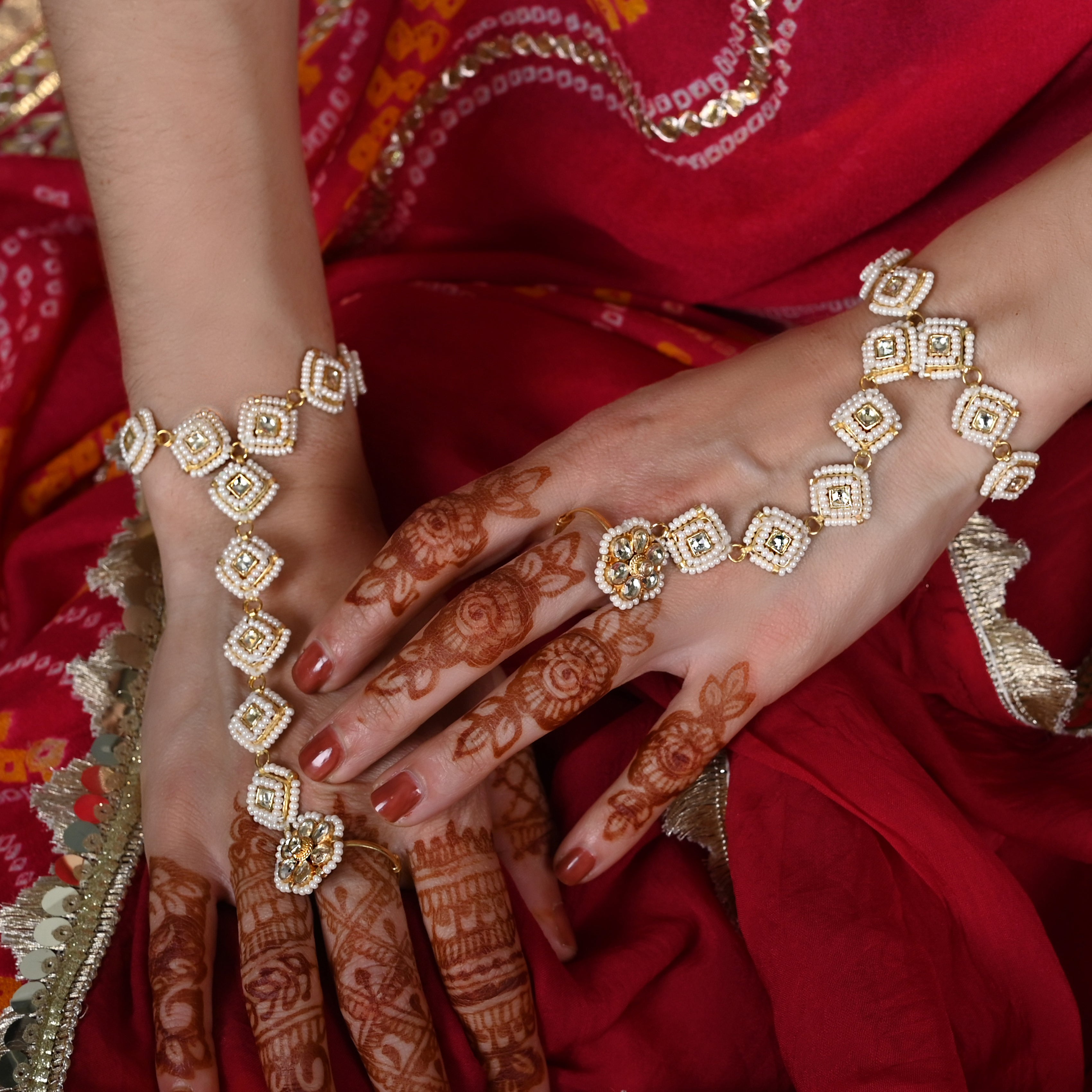 SJHP1010- White Colour Gold Plated Jadau Kundan Hathphool