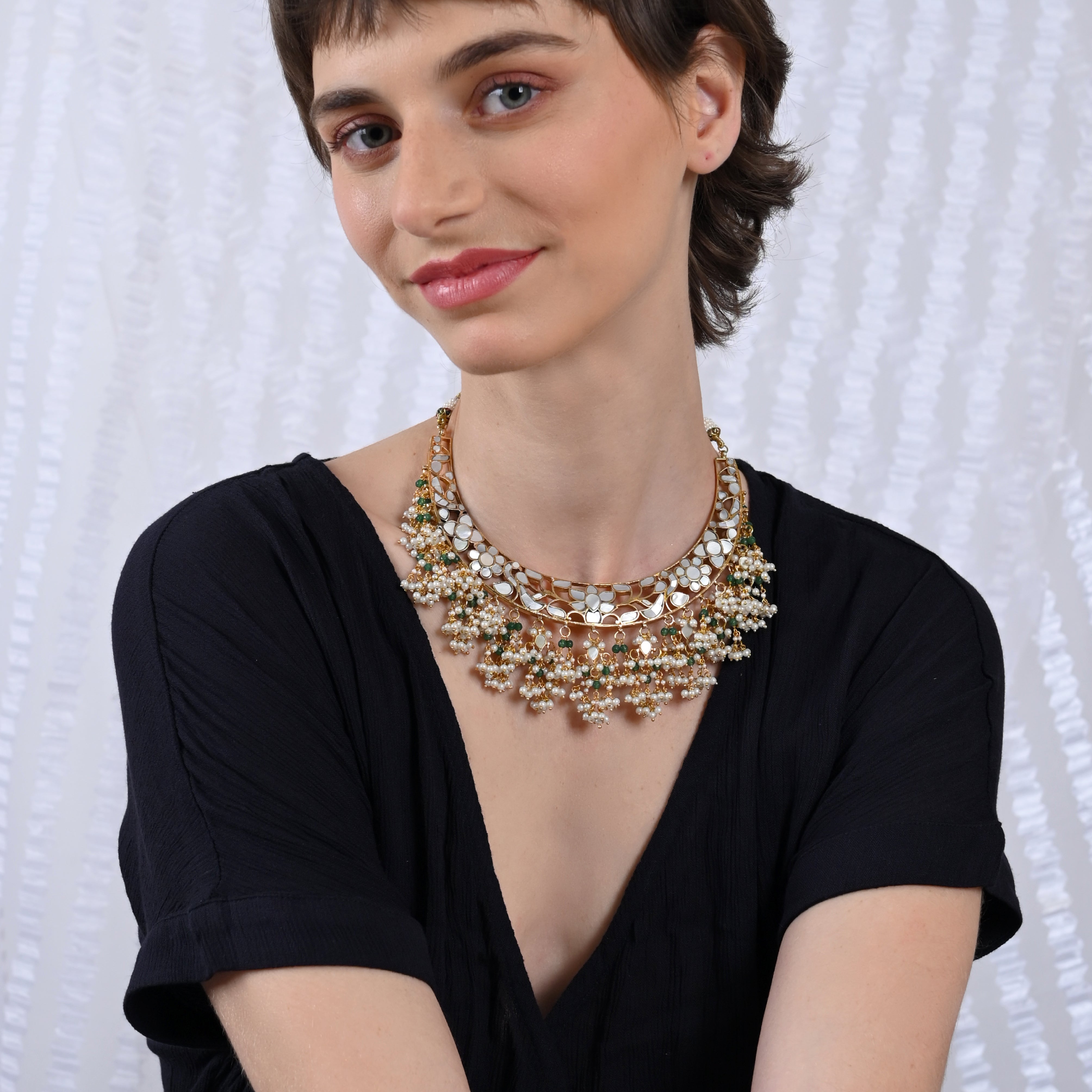 SJN1025- White Colour Gold Plated Mother of Pearl Choker with Earrings