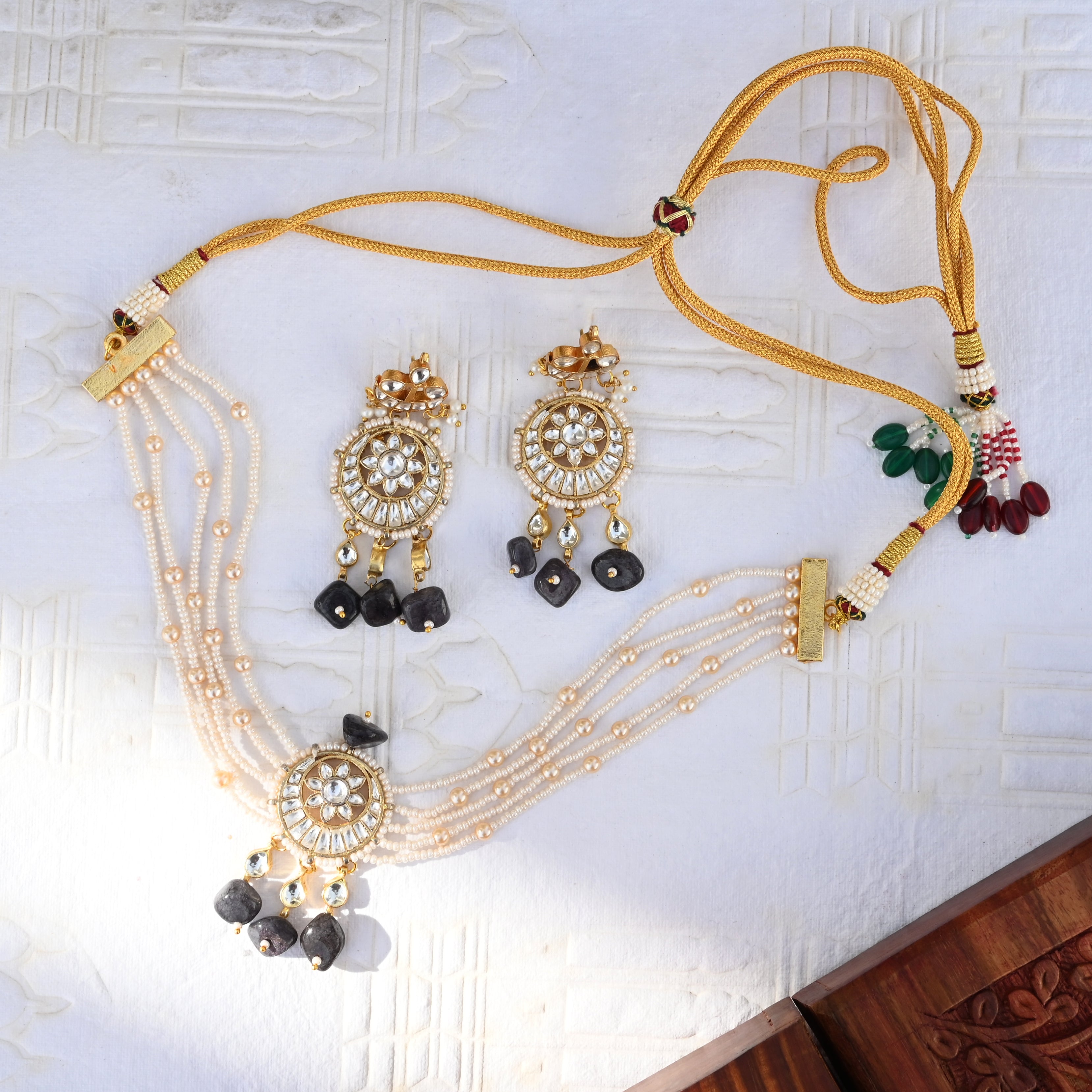 SJN1053- Dark Blue Gold Plated Jadau Kundan Choker with Earrings