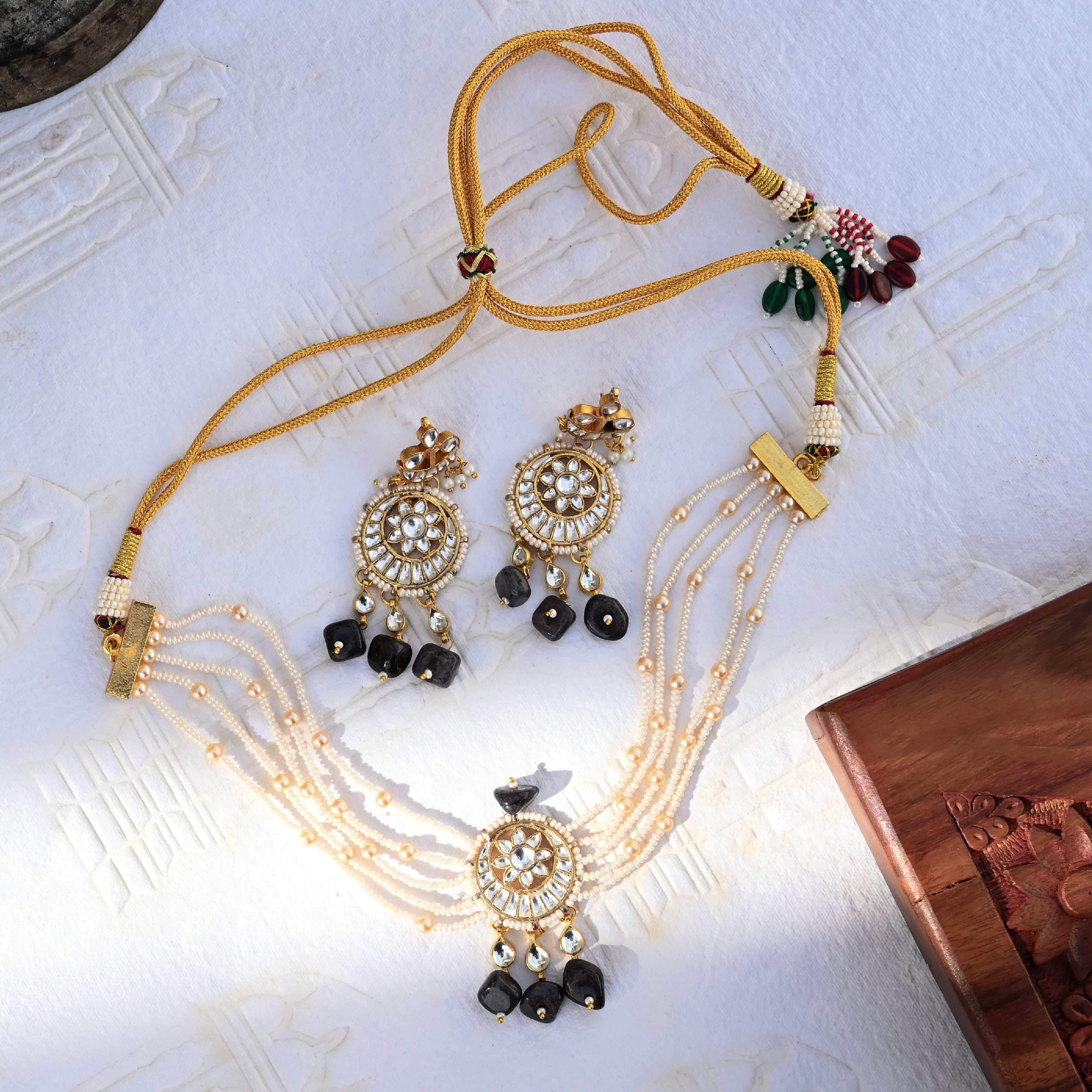 SJN1053- Dark Blue Gold Plated Jadau Kundan Choker with Earrings