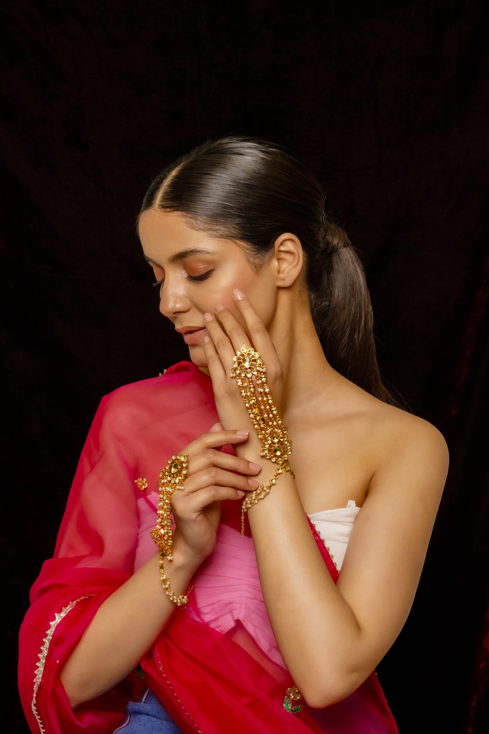 SJHP1003- White Colour Gold Plated Jadau Kundan Hathphool
