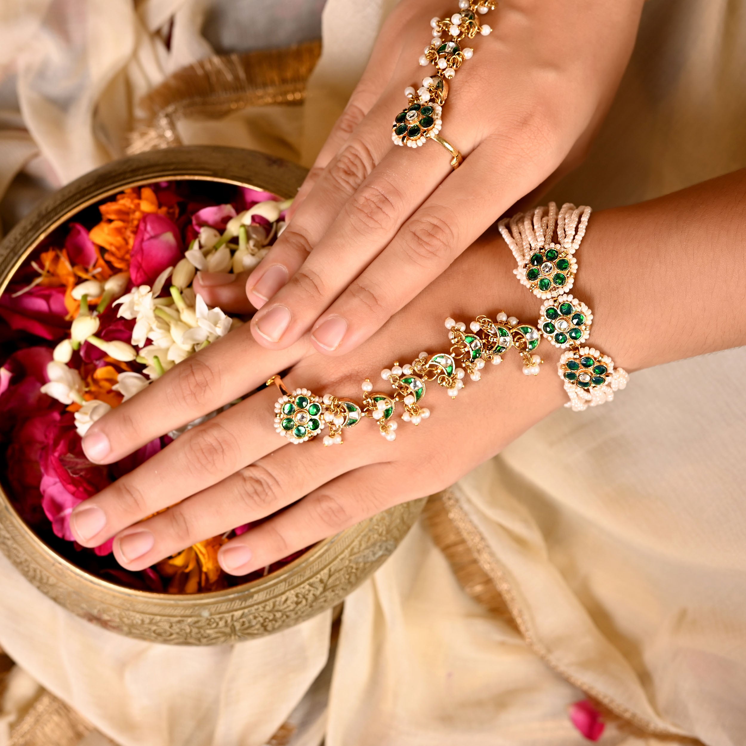 SJHP1015- White and Green Colour Gold Plated Jadau Kundan Hathphool