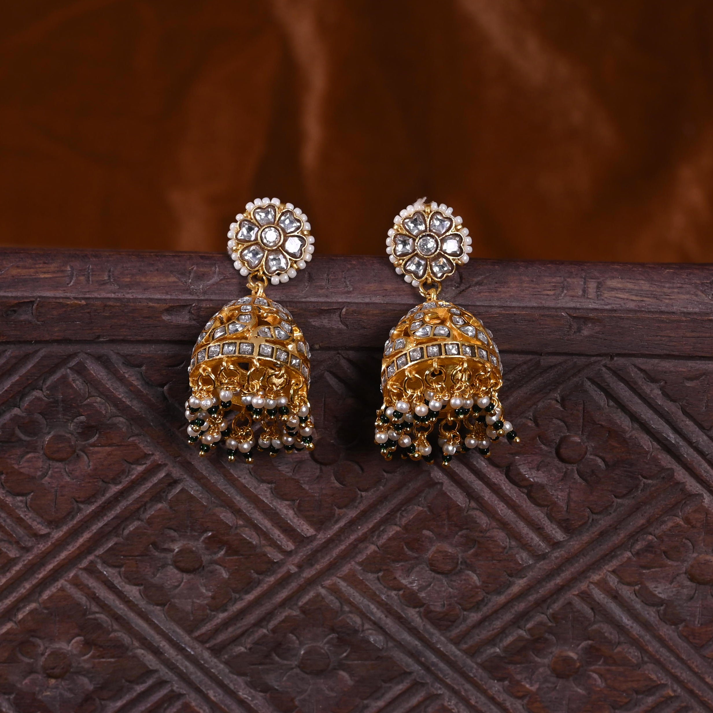 SJE1115- White Colour Gold Plated Jadau Kundan Temple Jhumki Earrings
