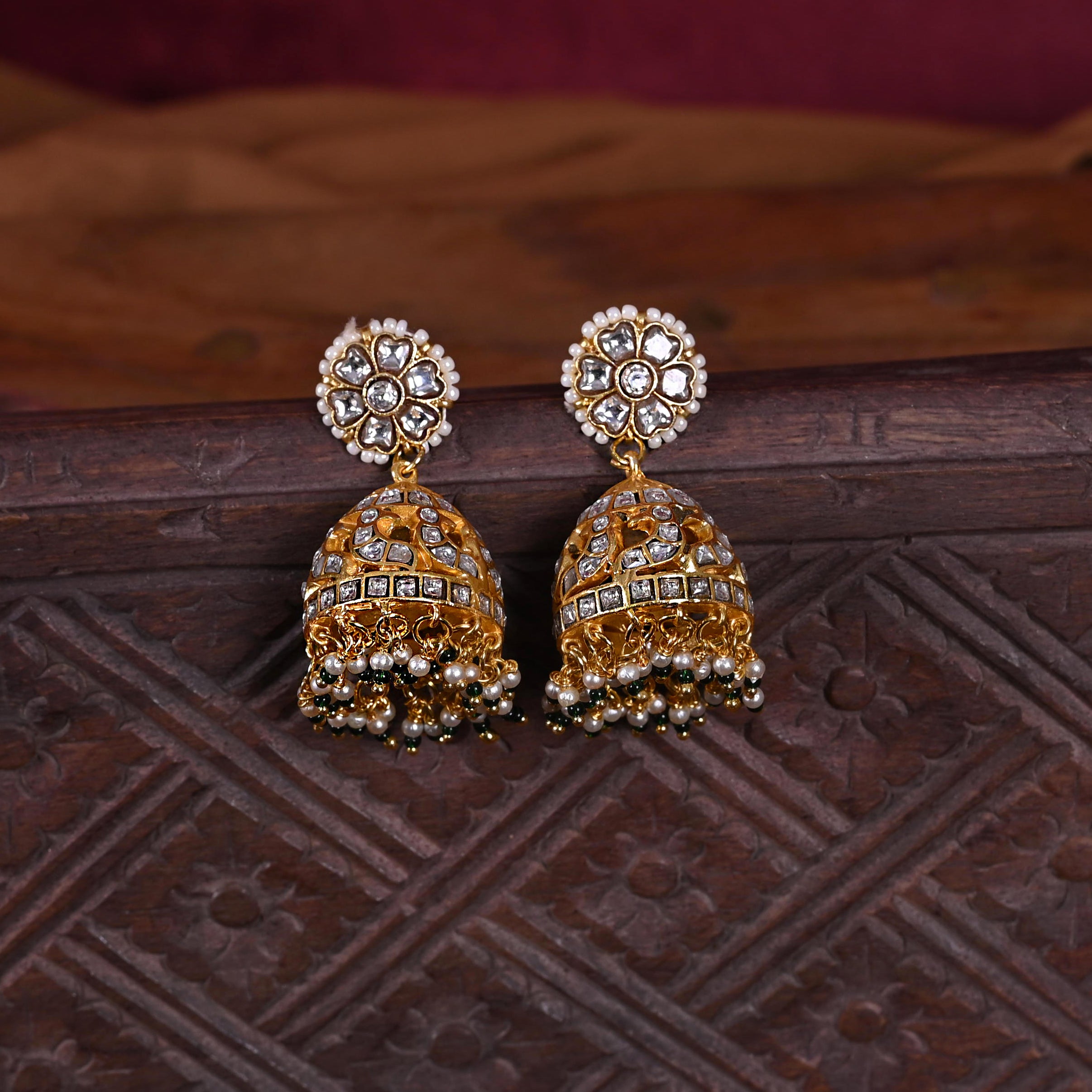 SJE1115- White Colour Gold Plated Jadau Kundan Temple Jhumki Earrings